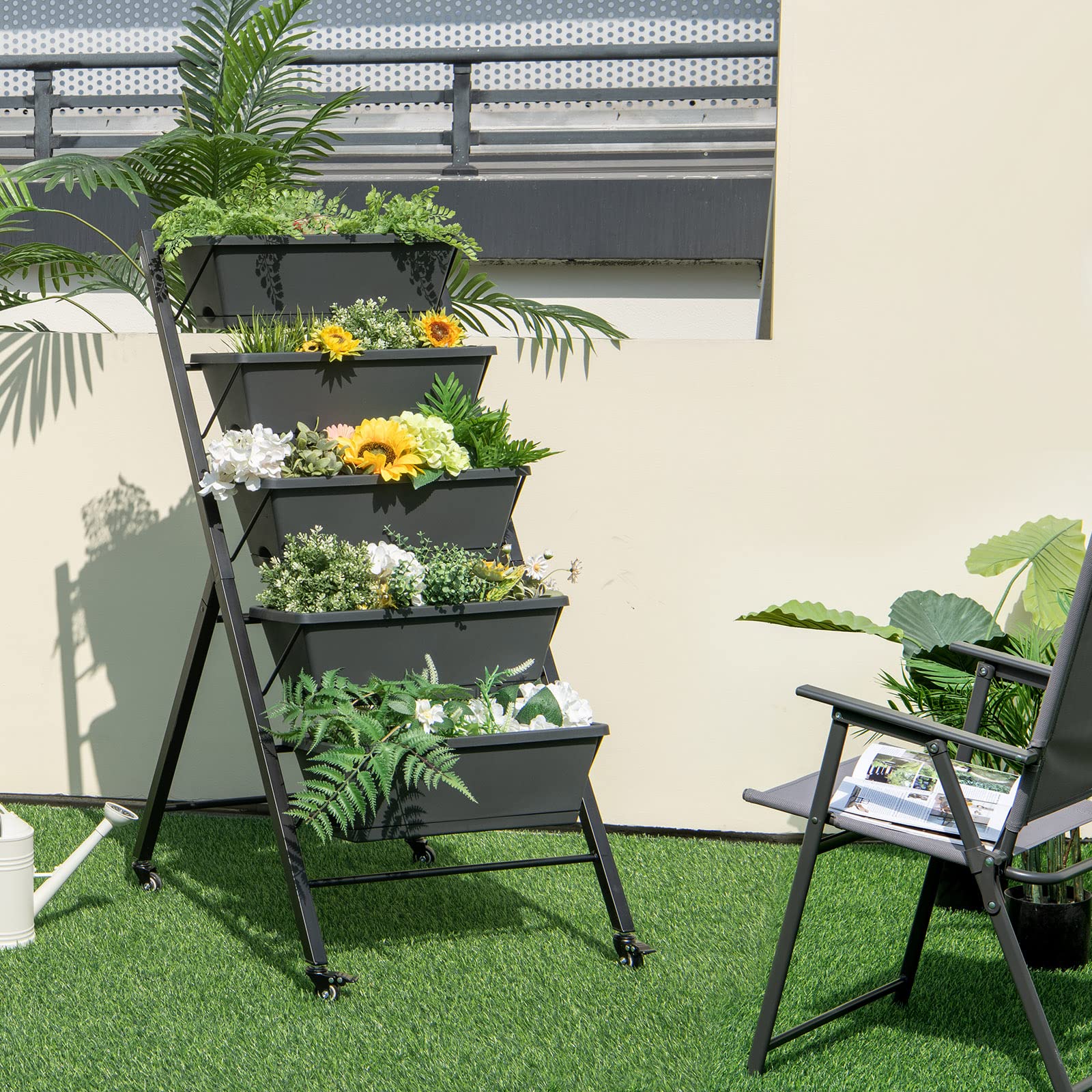 GOPLUS Jardinera Vertical de 5 Niveles, Estantería para Plantas, Cama Elevada de Jardín con Ruedas, Orificios de Drenaje, Bandeja Extraíble, Huerto Urbano con 5 Macetas, para Verduras Flores (Negro)