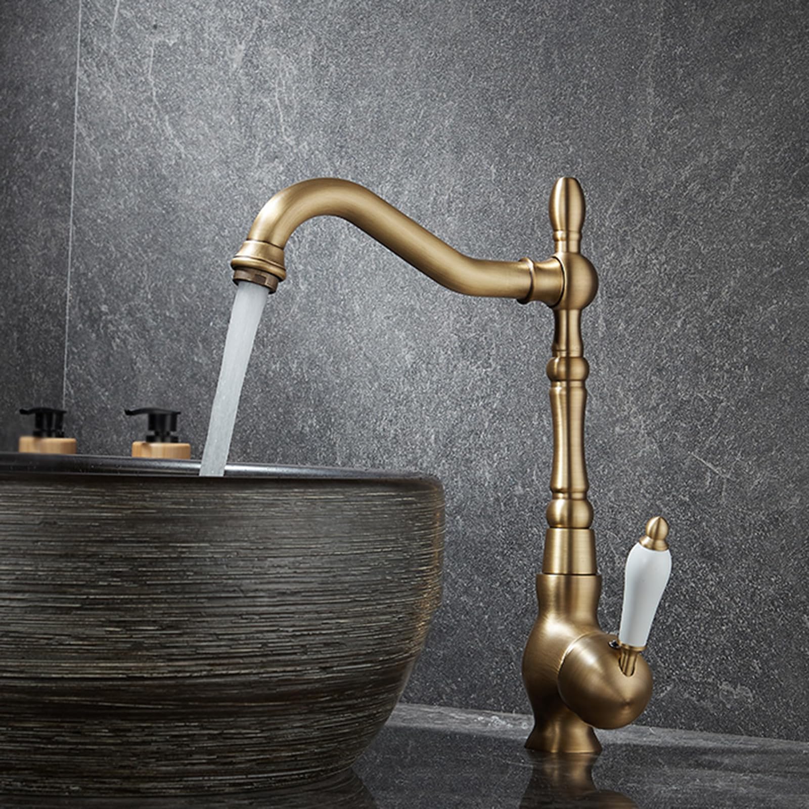 Grifo de lavabo retro para baños rústicos con caño giratorio 360 y monomando clásico LWX
