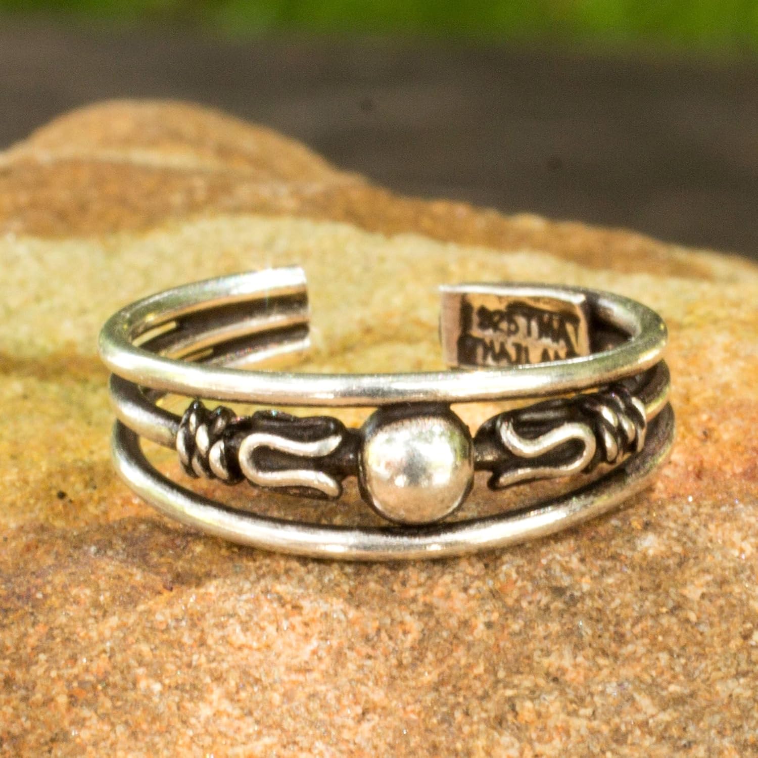 NOVICA Artisan Handmade Sterling Silver Toe Ring Thai Artisan Jewelry Thailand Bohemian [2 in L (end to End) x 0.3 in W Band Width 3 mm W] ' Moonwalk'