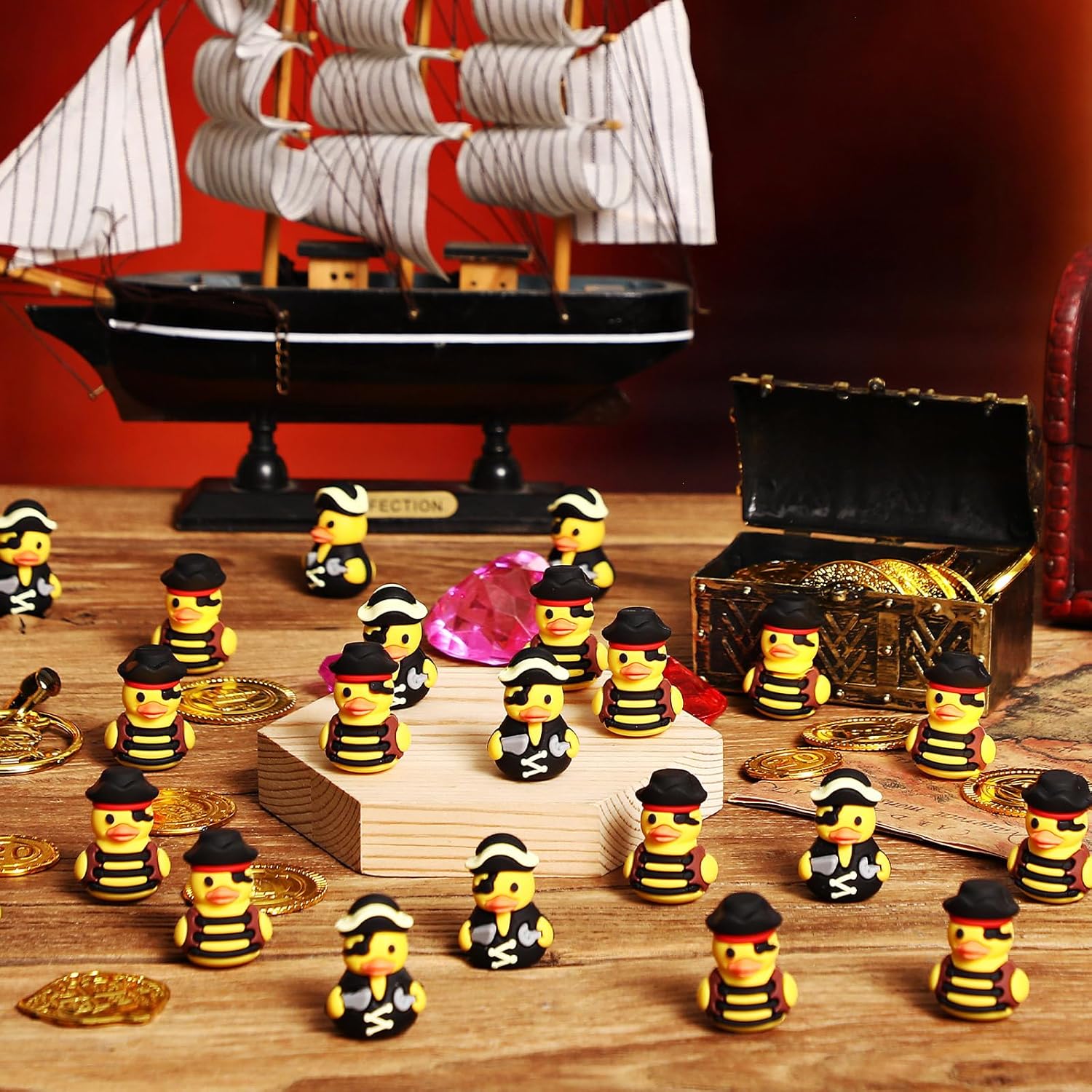 Gejoy 50 Pcs Mini Pirate Rubber Ducks Small Assorted Cruise Duck Figurines Bulk for Ducking Party Favors Halloween Carnival Supplies Baby Shower(Pirate)