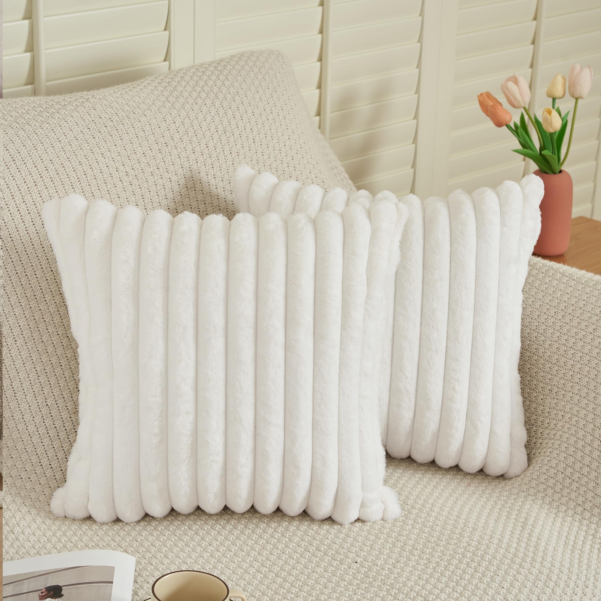EASE LEAP White Cushion Covers 40cm x 40cm Fluffy Faux Fur Set of 2 Throw Pillow Covers Soft Plush Pillowcases for Sofa Bed Modern Style Home Decor Fluffy Striped Cushion Cover 16x16 Inches