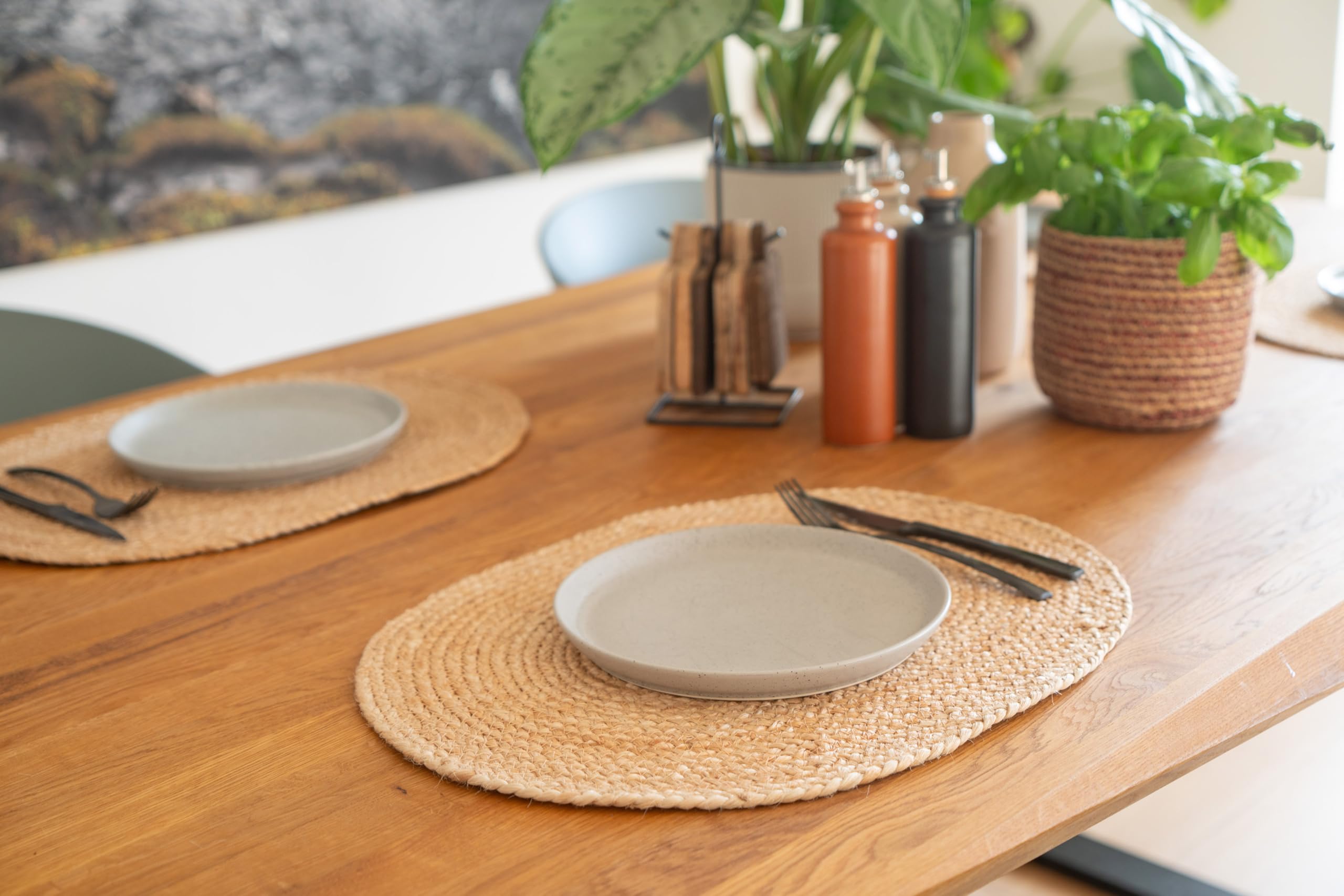 Decorasian Platzset aus Jute – 8 Stück - Platzteller oval geflochten – dekorative Platzdeckchen im Boho Stil