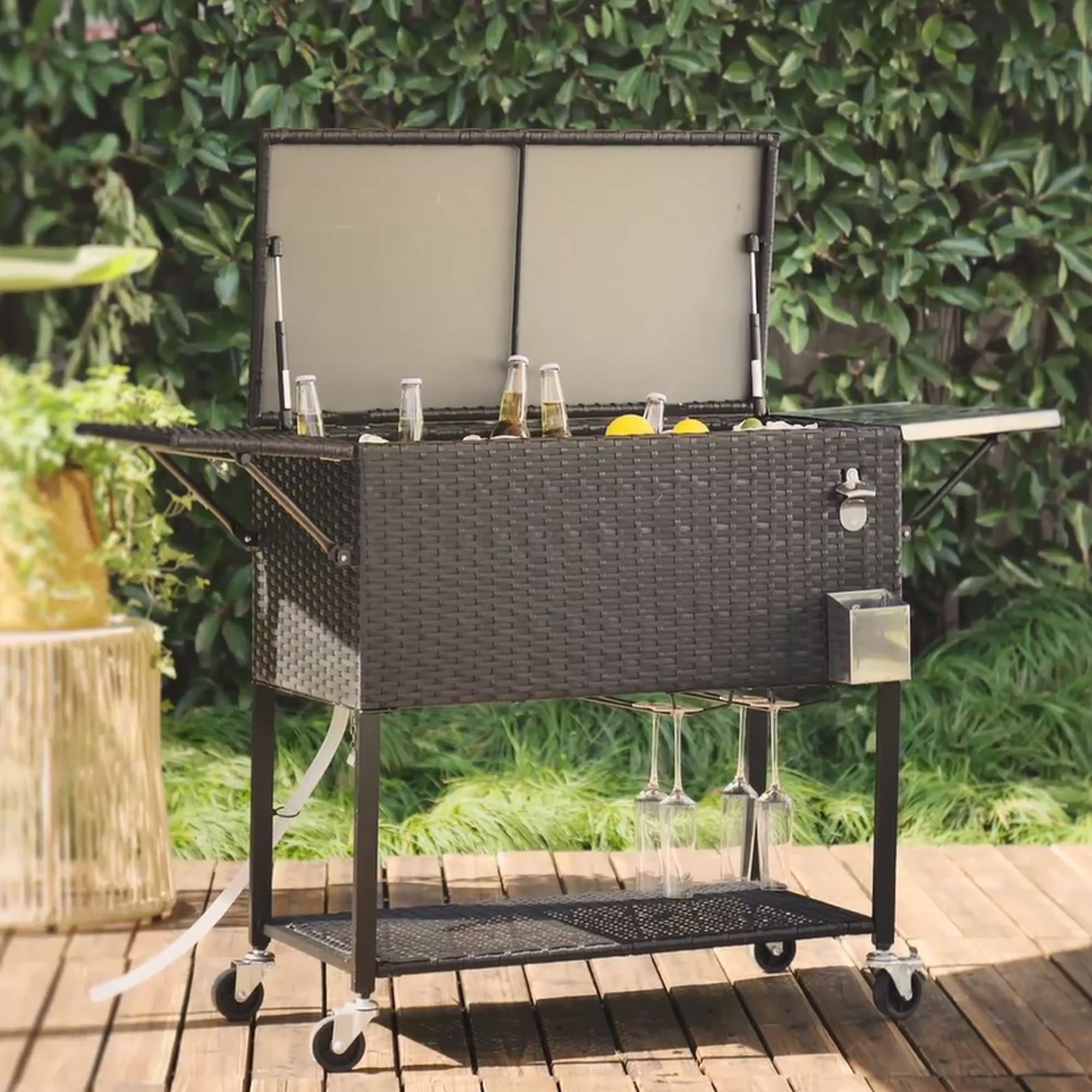 YITAHOME 80 Quart Wicker Rolling Cooler Cart