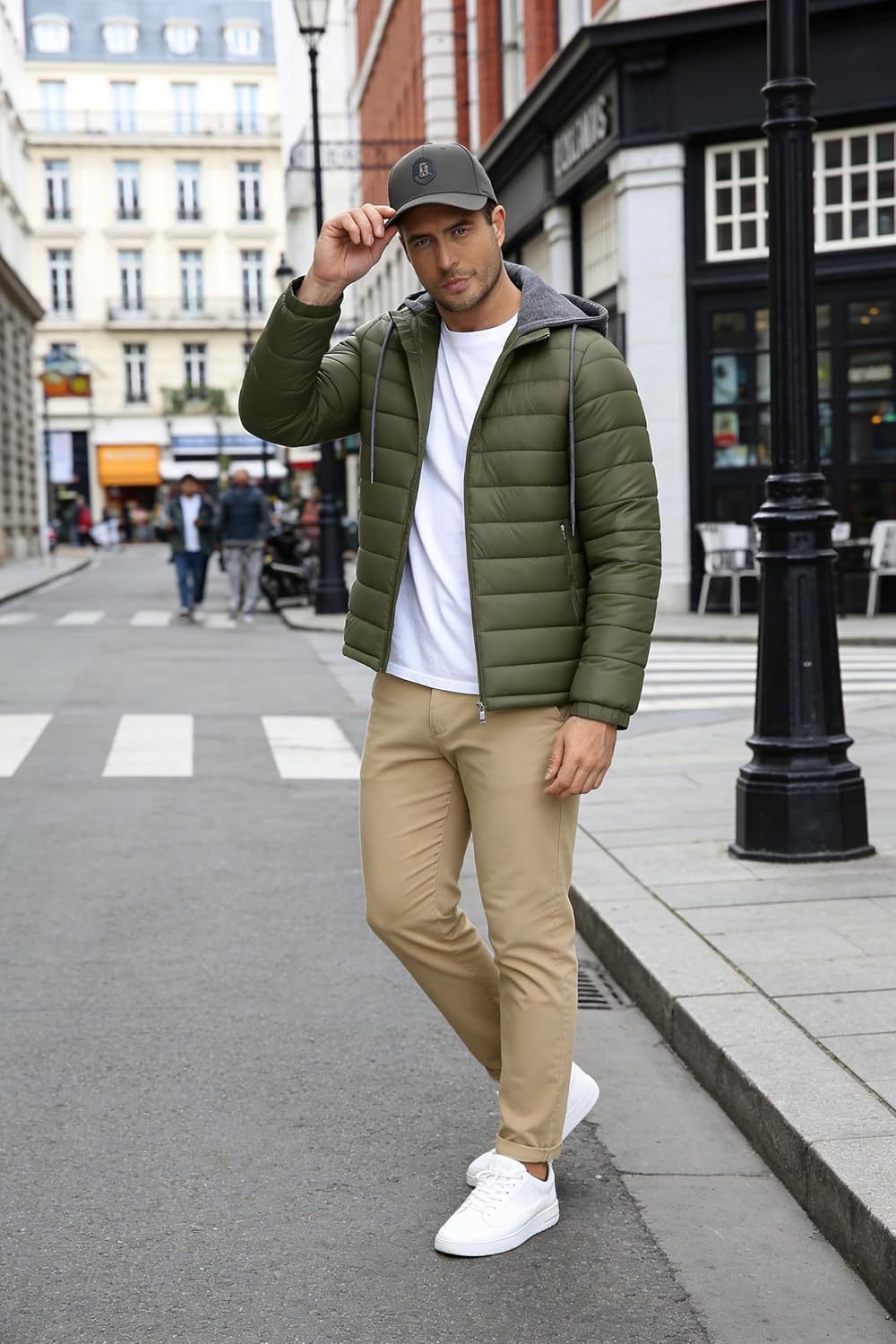 SWISSWELL Mens Lightweight Puffer Jacket with Hood Quilted Insulated Water-Resistant Coat Warm Winter Zip Up Hooded Jacket - Image 3