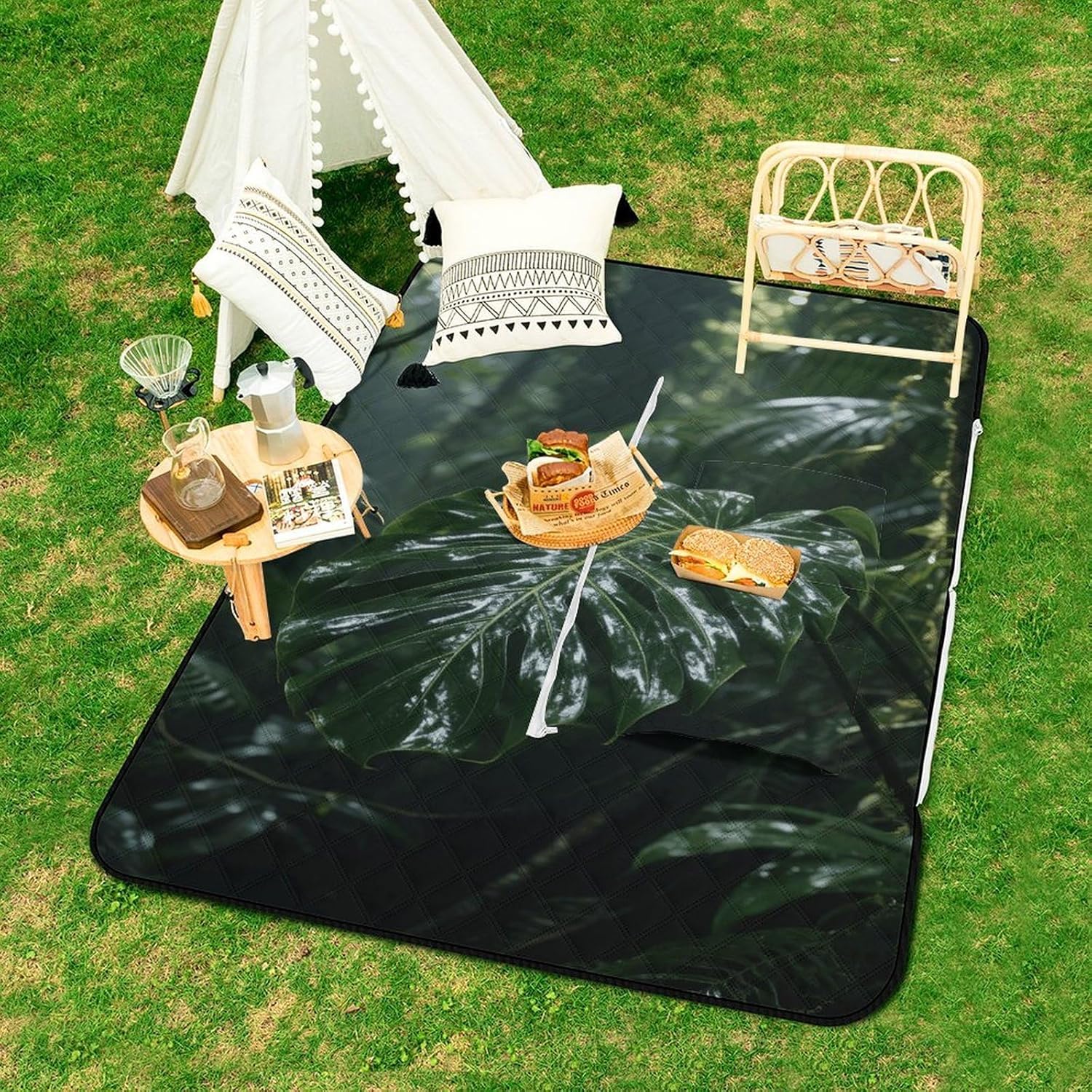 Plant Picnic Blanket 150x100cm, Foldable 2-in-1 Picnic Mat and Tote Bag Portable Waterproof Beach Mat Sandproof Outdoor Blanket for Park, Hiking, Beach, Camping, Travel