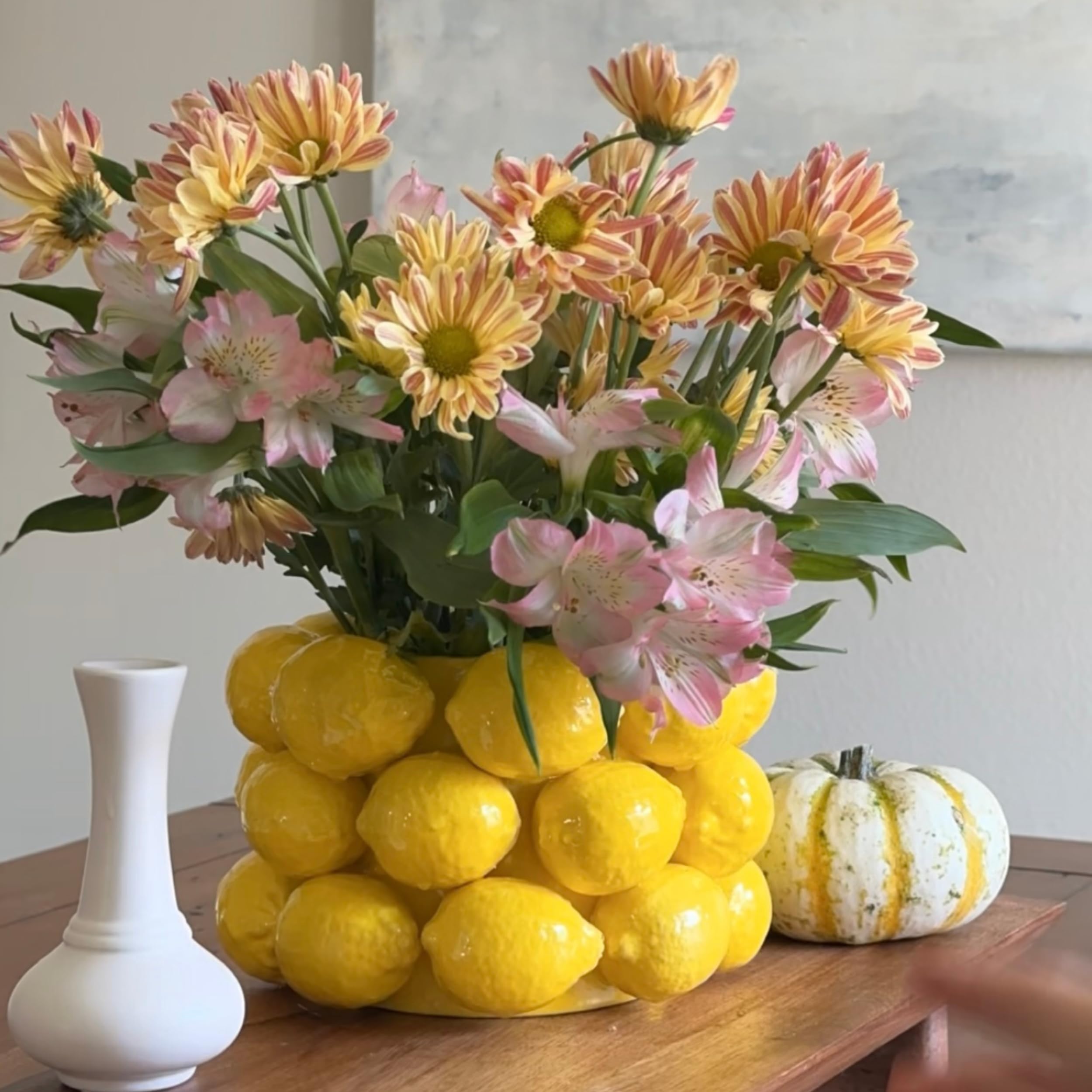 Zitronenvase – fröhliche gelbe Keramikvase im französischen/mediterranen Stil, einzigartige Vase mit 3D-Zitronen-Design, Zitronen-Küchendekoration, Geschenk zum Einzug
