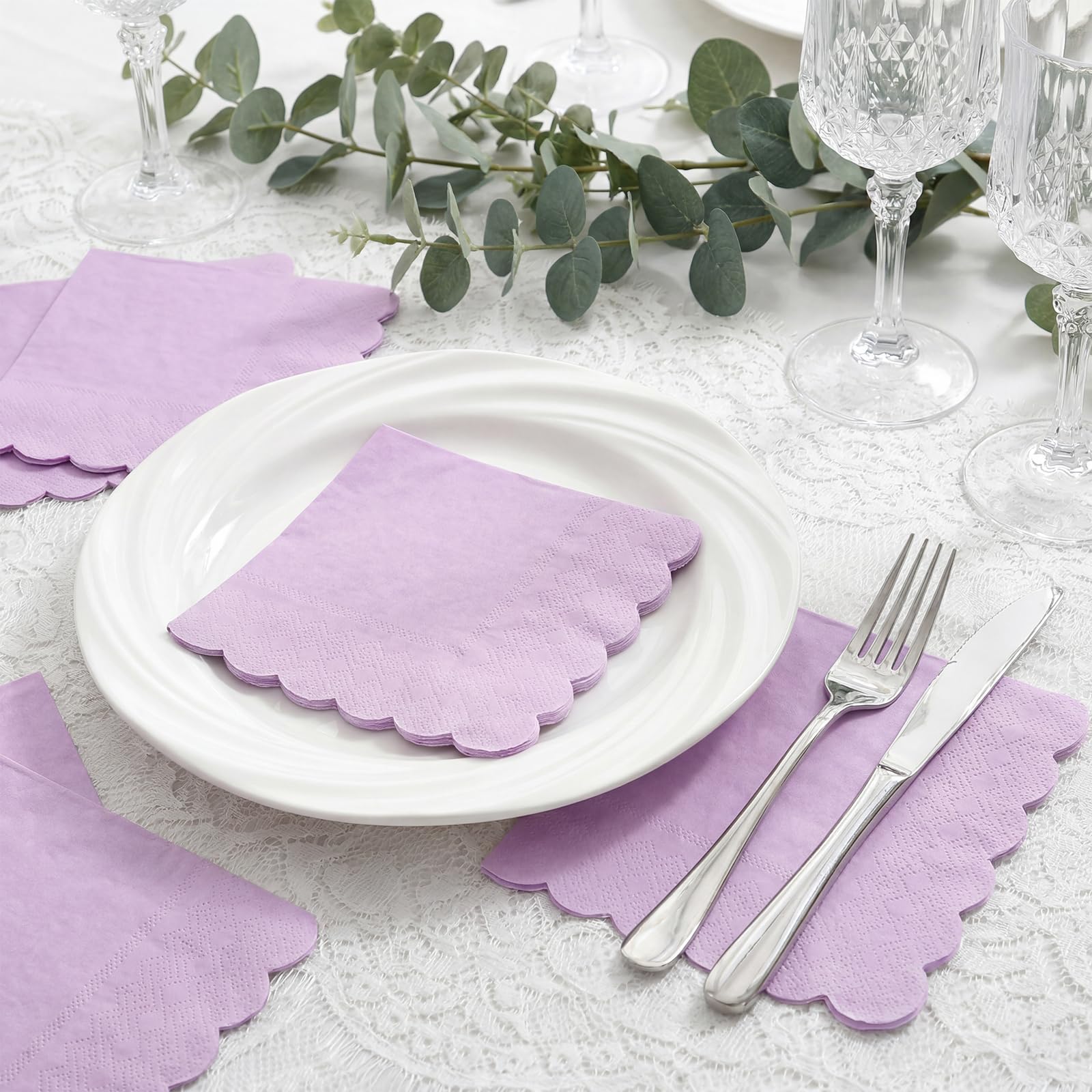 NatNarr 120 servilletas de papel de lavanda festoneadas, 120 unidades | Servilletas de postre de color morado claro para cumpleaños, Halloween, boda, despedida de soltera, baby shower