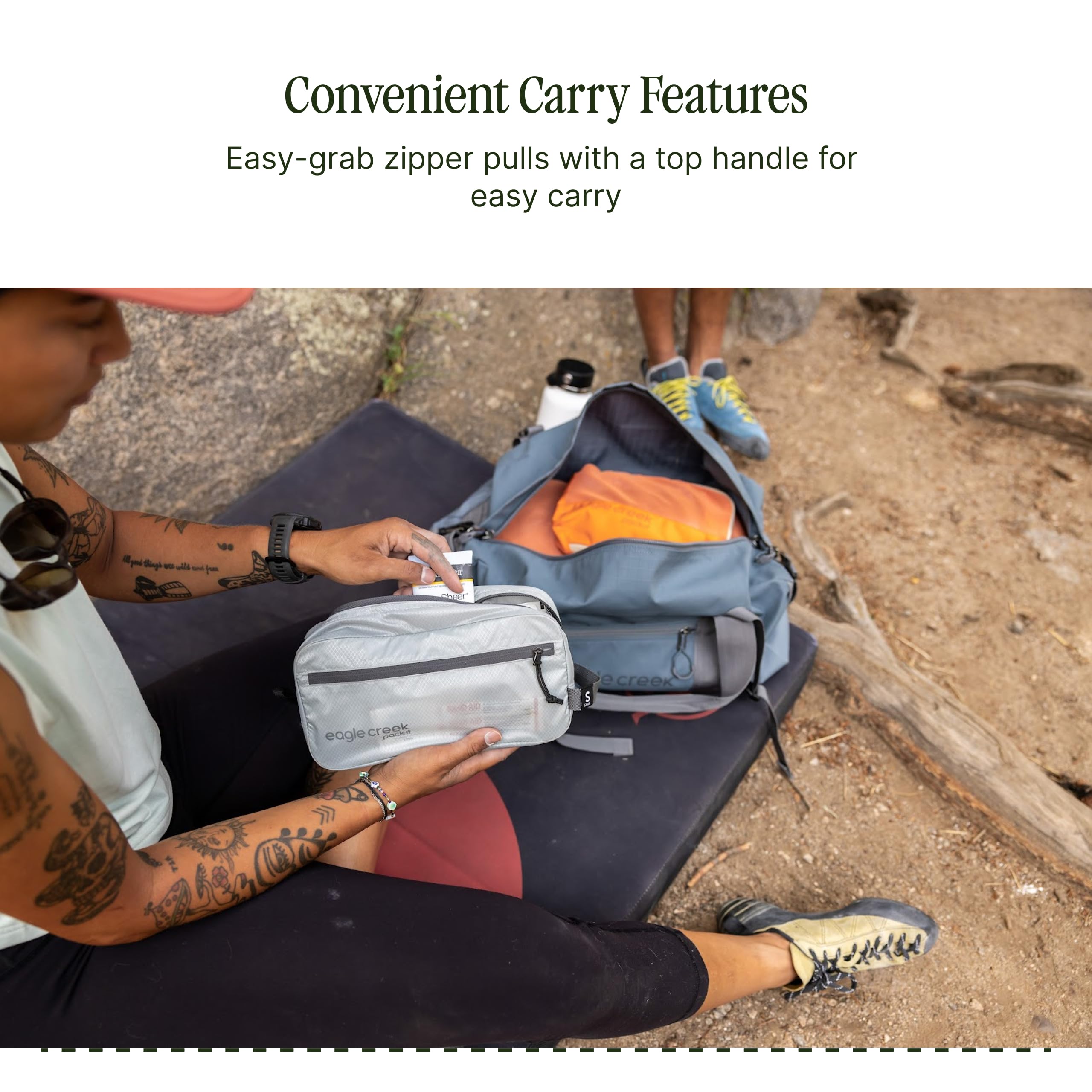 Eagle Creek Pack-It Isolate Quick Trip, Small, Black | Compact Travel Toiletry Bag for Optimizing Luggage Space, Water-Resistant, Recycled Materials