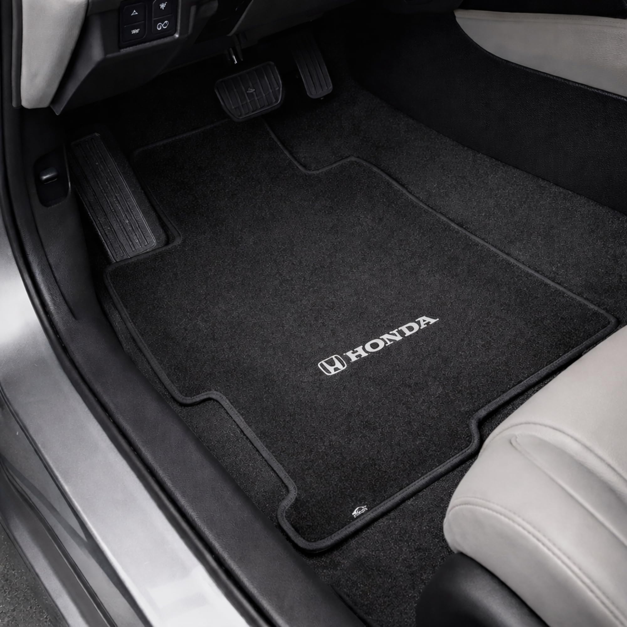 Lloyd Mats Custom-Fit Carpeted Floor Mats