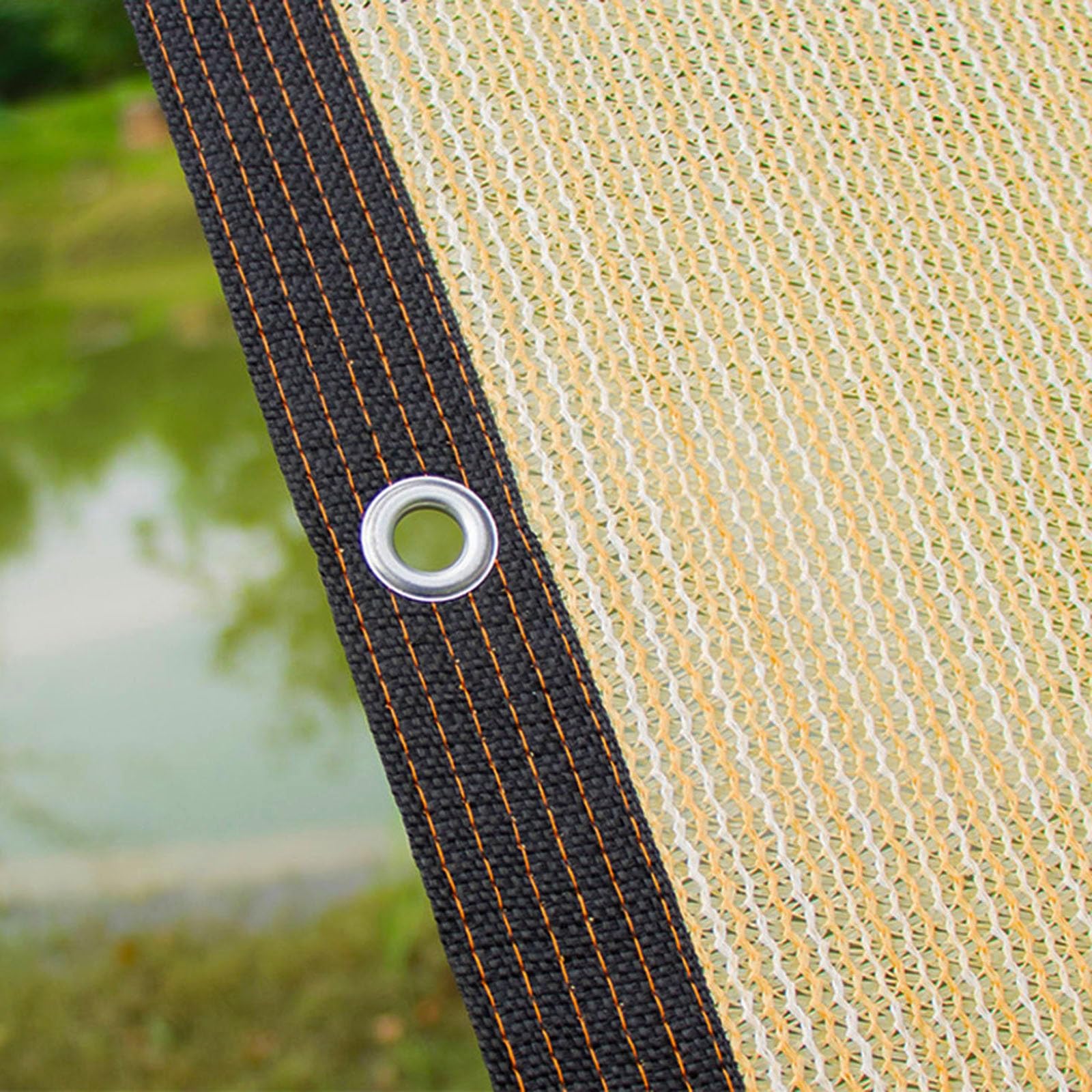 Voile d'ombrage 80% pour protéger la serre du soleil d'été
