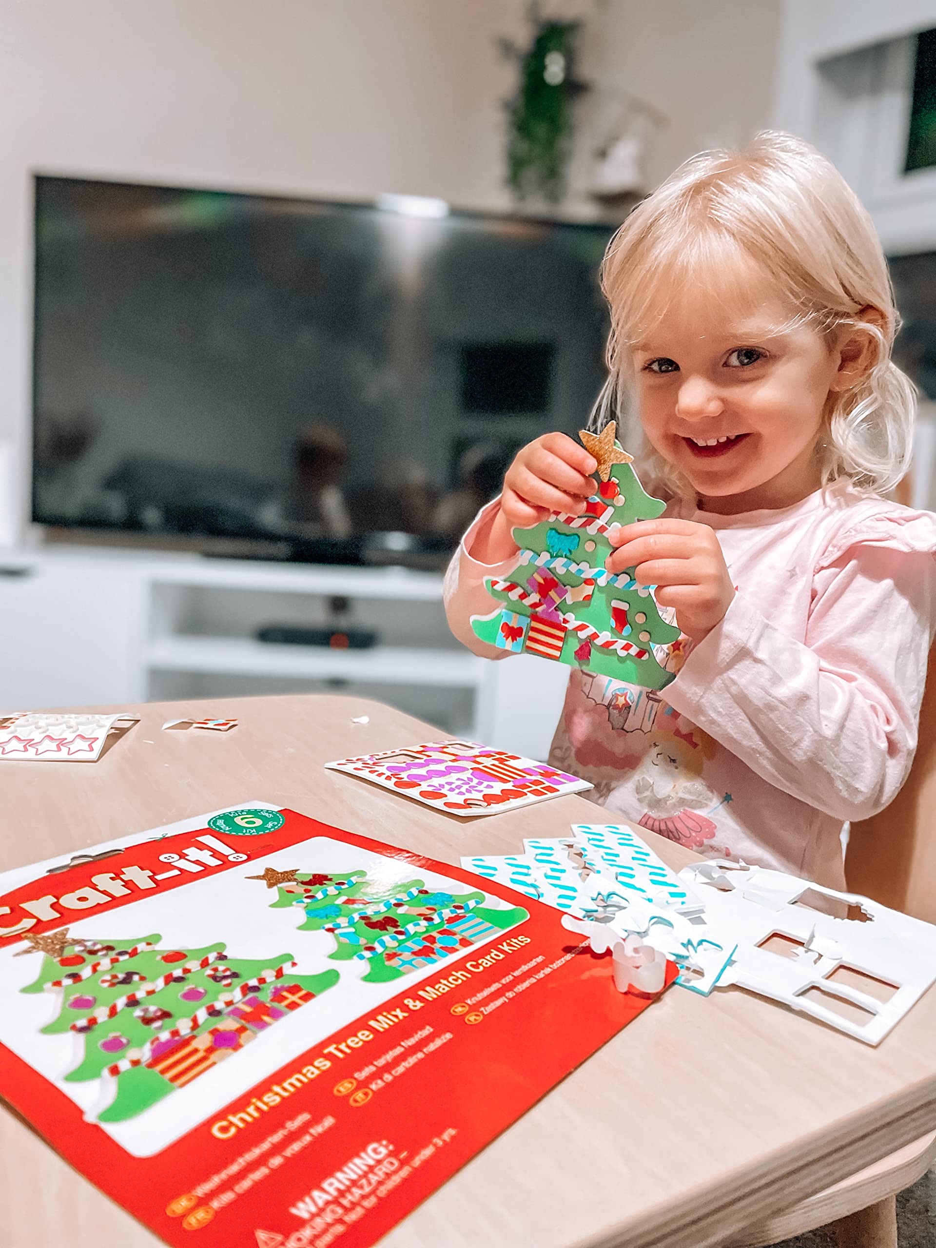 Baker Ross FX849 Kit Biglietti Di Natale In Vetro Colorato – Confezione Da 6 Lavoretti Per Bambini 5+