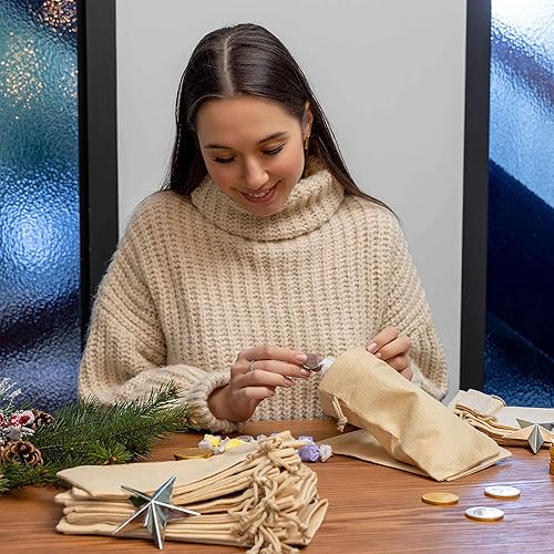 Miniatura 4 de SCALAR SOLUTIONS 50 bolsas de regalo de arpillera  Fácil de atar, no se rompe ni se rompe, grandes 5 x 8.5 pulgadas de yute de arpillera bolsas de