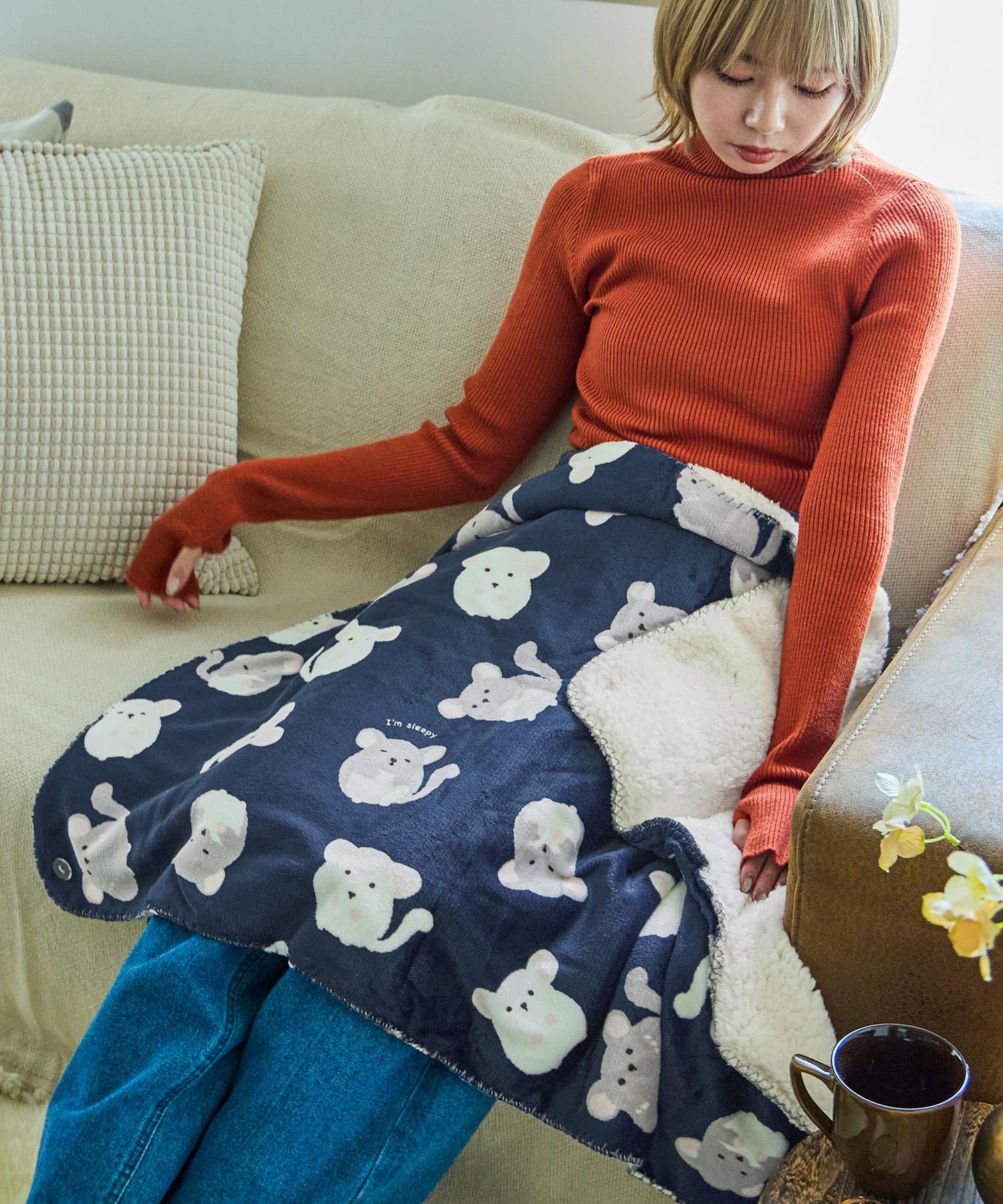 Amazon.co.jp: [FASHIONLETTER] スワンネル3wayアニマルブランケット