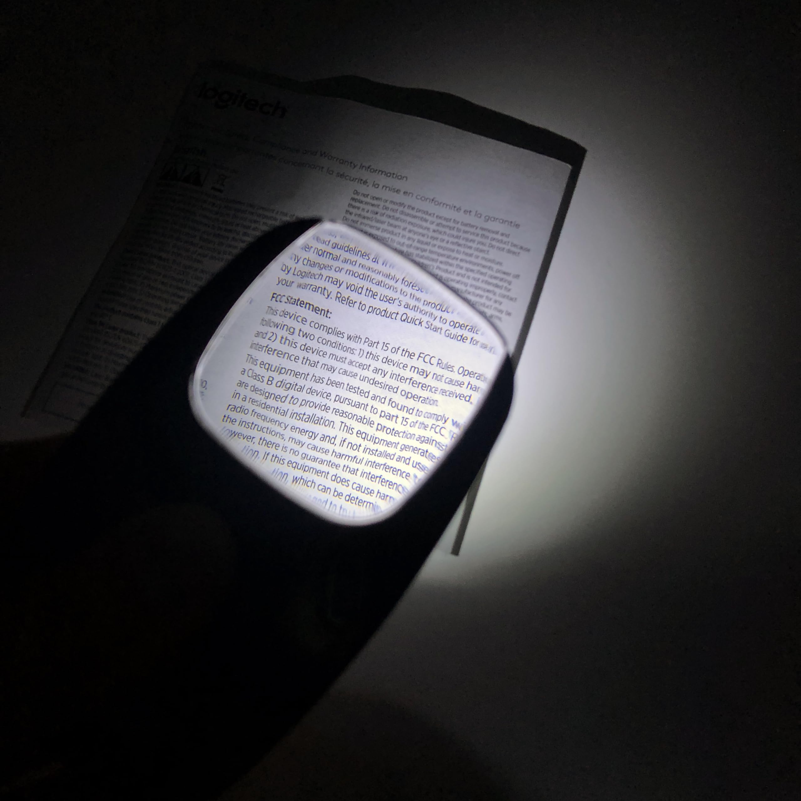Flipo Pocket Zoom™ Recharge | Mini Magnifier with LED Light (Gold)