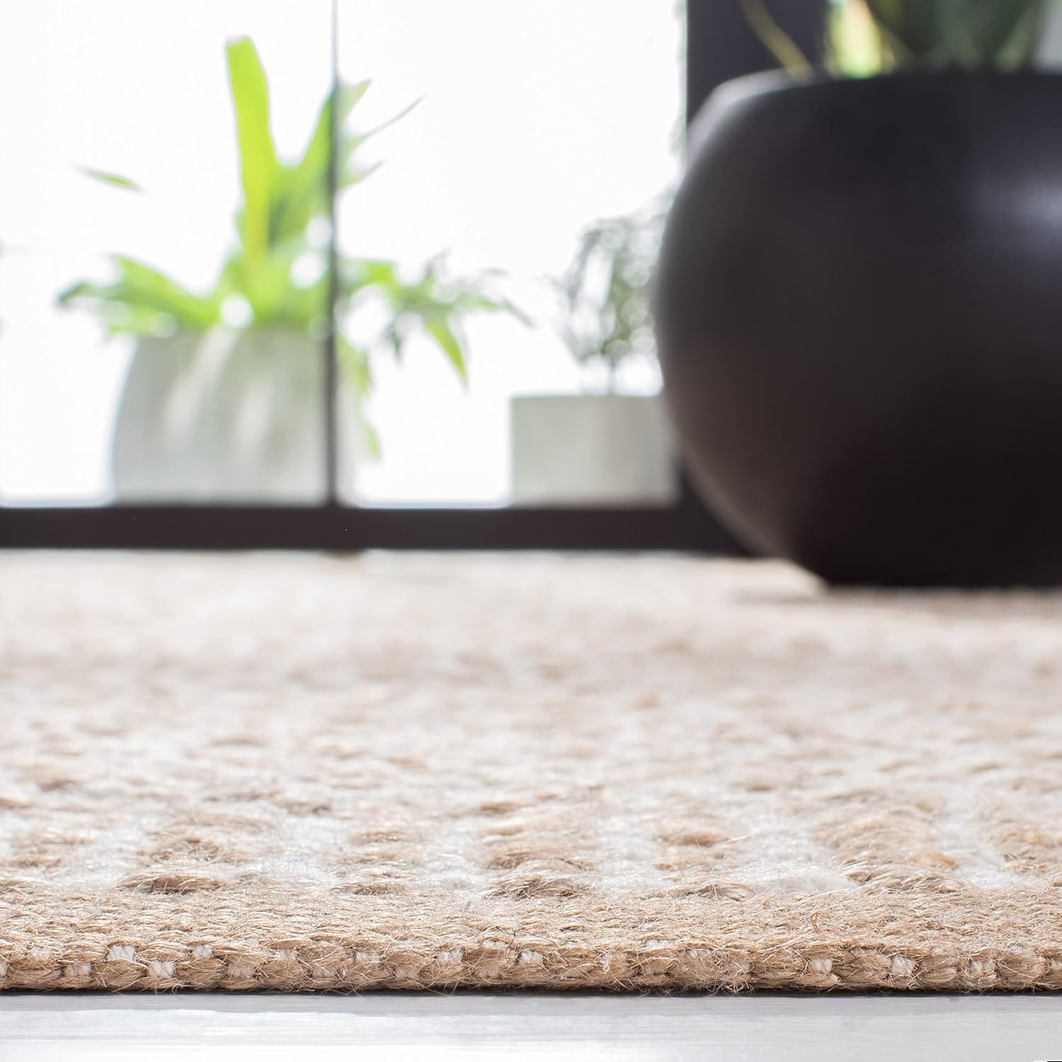 Ivory Hand-Knotted Wool 8' x 10' Area Rug