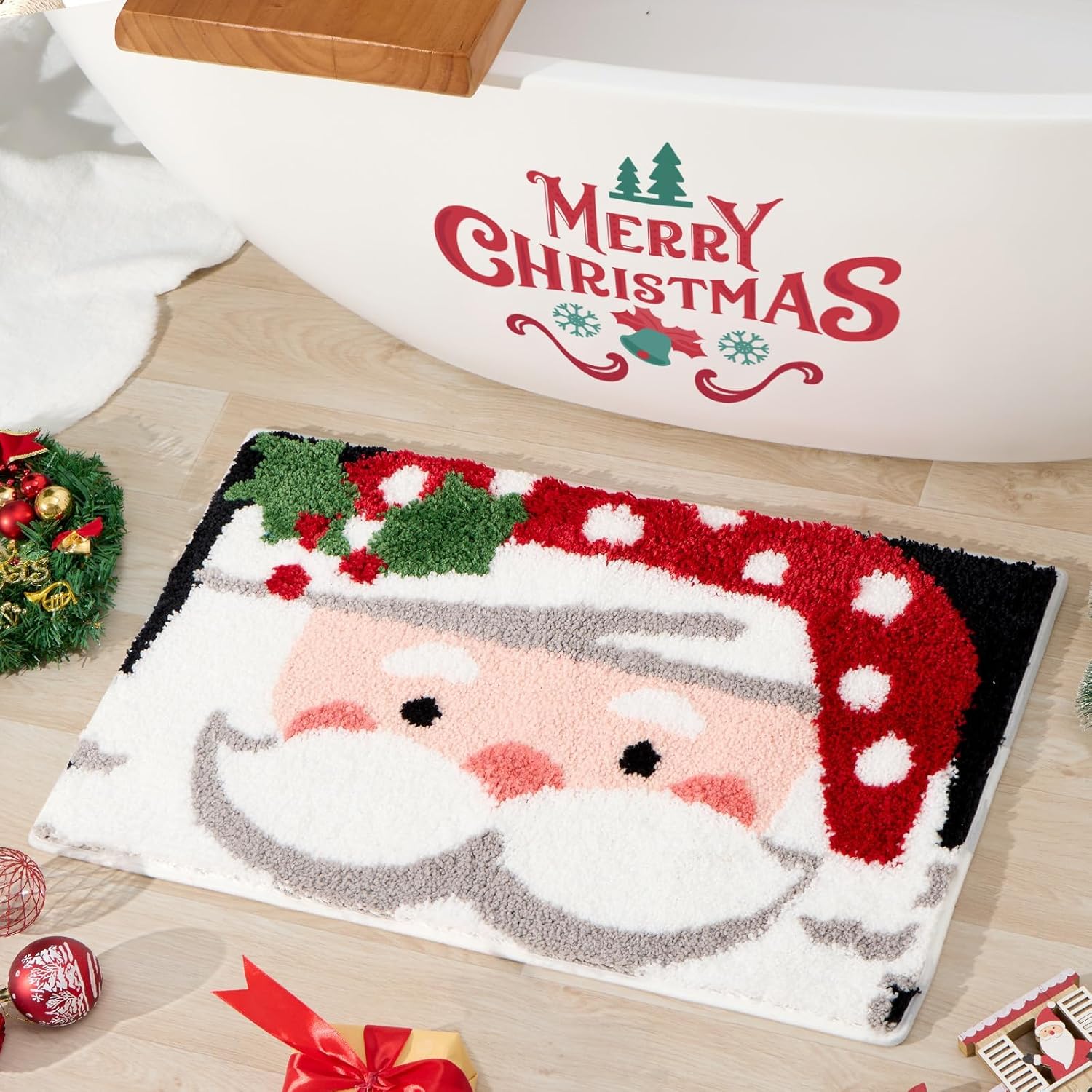 ORTIGIA Christmas Bathroom Rugs Santa Claus Cute Plush Bath Rugs Red White Bath Mat Non Slip Water Absorbent Washable Shower Rug for Christmas Bathroom Bedroom Decor 32x20 inch