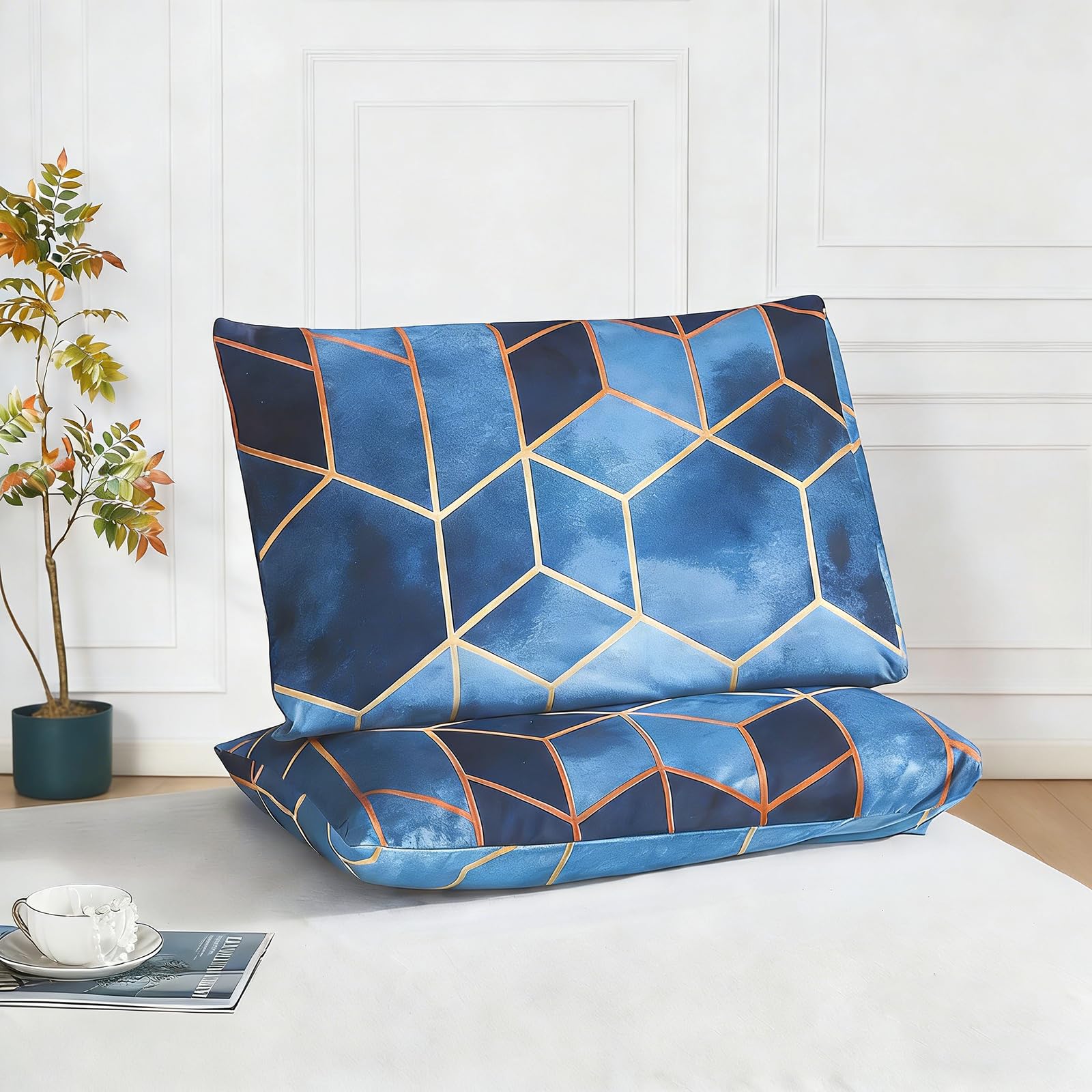 Wotcsil Geometric Pillow Cases 2 Pack, Soft Brushed Microfiber Pillowcases Standard Size 50x75cm Pillow Covers with Envelope Closure, Blue