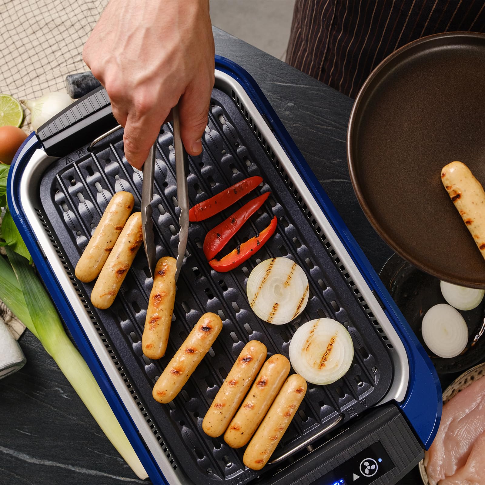 CUSIMAX Barbecue Électrique pour Balcon, Barbecue de Table avec Contrôle de Température à Écran Tactile LED, Barbecue Sans Fumée avec Couvercle en Verre Trempé, 1500W