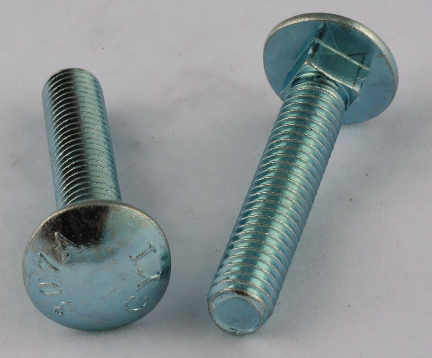 5/16-18 x 9 Carriage Bolt UNC Steel Zinc 50 Pack