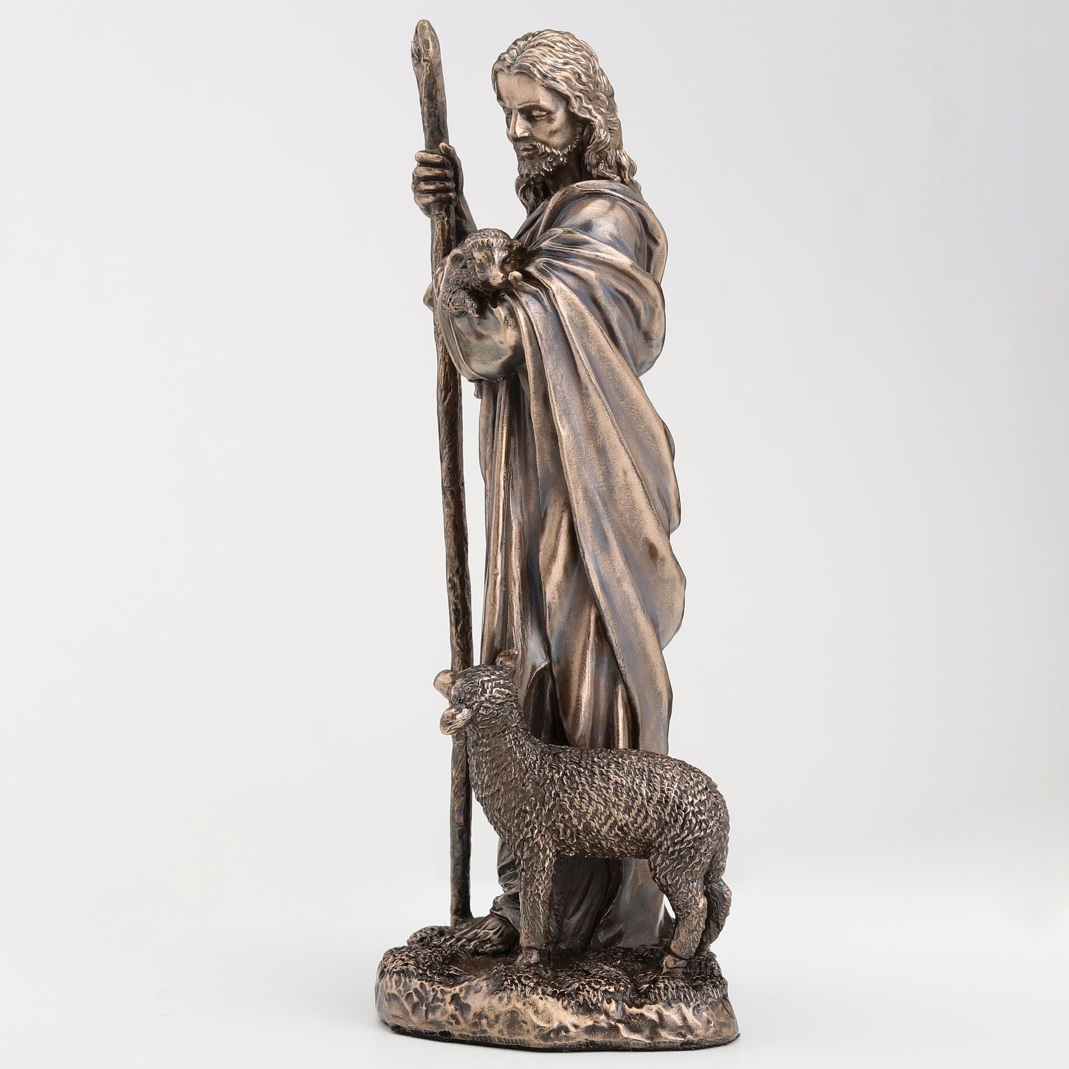 Veronese Design Escultura de decoración religiosa de resina fundida en frío de 6 1/4 pulgadas de Jesús el Buen Pastor