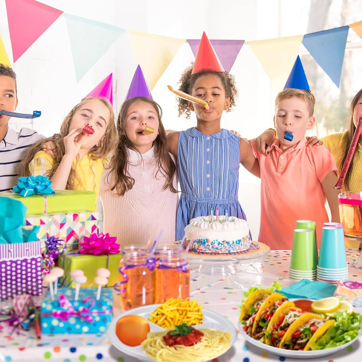 Umigy 100 Pcs 10 Inch 3 Compartments Divided Plastic Plates Bulk Colorful Disposable Heavy Duty Round Dinnerware for Valentine Wedding Birthday Party(White)