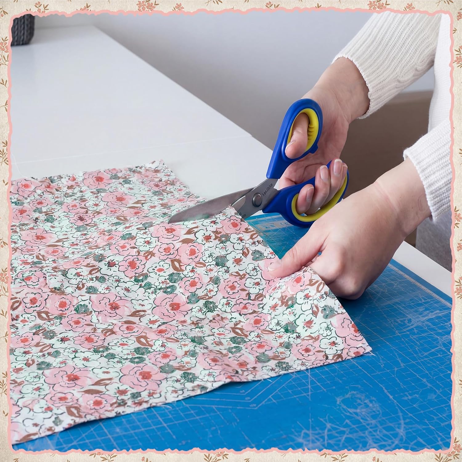 Chumia 80 Pcs 10 x 10 Inch Floral Fabric in 20 Styles Pink Green Flowers Quilting Fabric Square Vintage Summer Precut Cloth Retro Floral Quilting Strips for Holiday Patchwork Sewing DIY Craft Decor