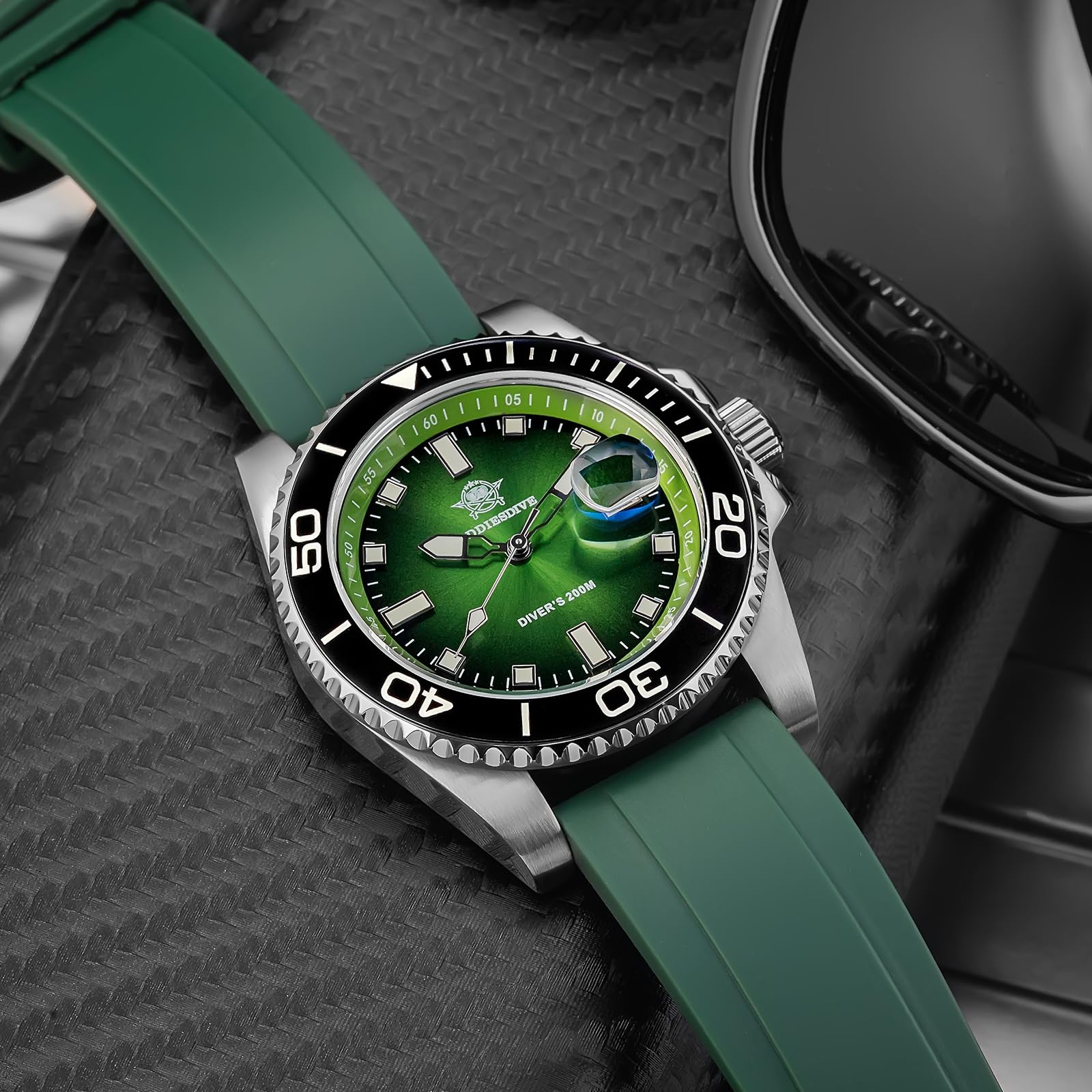 ADDIESDIVE Reloj de Buceo 200m Cuarzo Hombres BGW9 Bisel Cerámico Luminoso Reloj Analógico Hombres con Correa de Caucho AD2089
