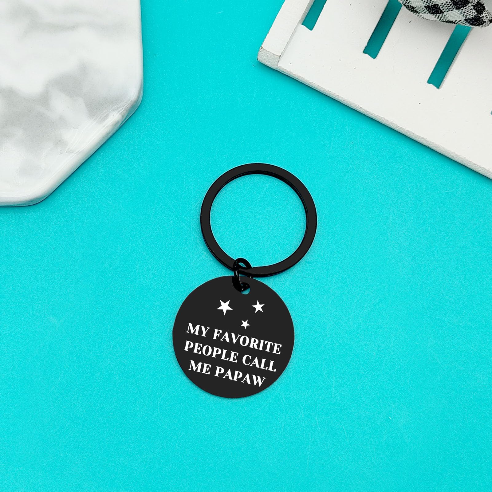Xiahuyu Grandpa Gifts Papaw Keychain My Favorite People Call Me Papaw Keychain Christmas Birthday Gifts for Grandpa Grandad Papaw Fathers Day Gift Grandpa Gift from Grandkids