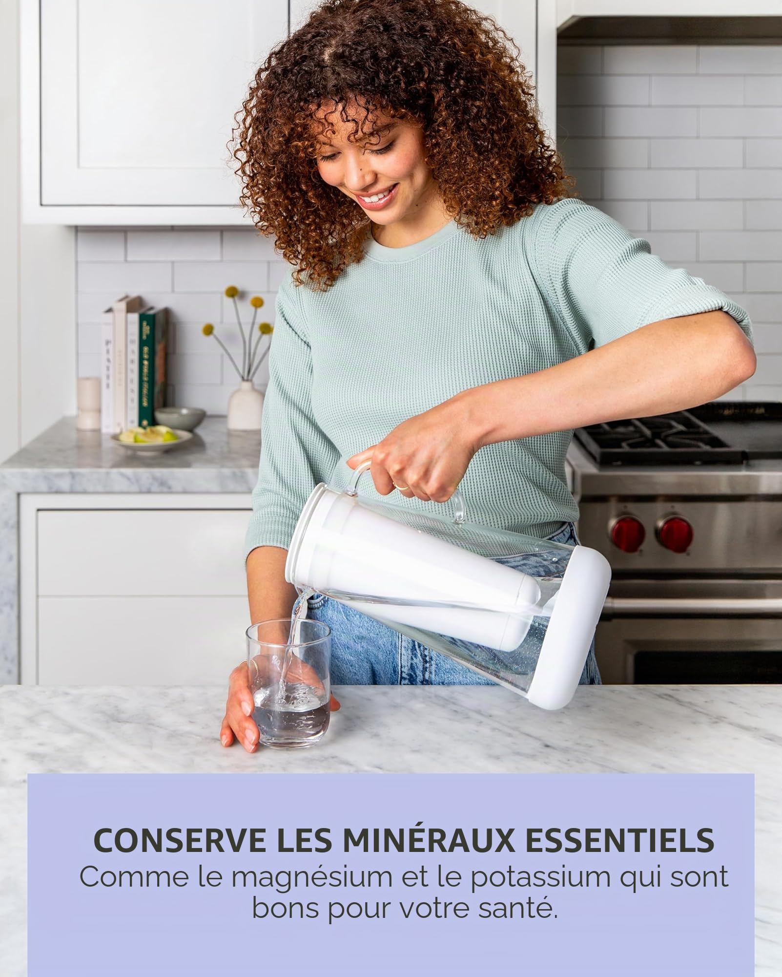 LifeStraw Home Carafe filtrante d'eau en verre avec base en silicone; Protection contre bactéries, parasites, microplastiques, plomb, mercure, PFAS et autres produits chimiques; 1,6 L, White (blanc)