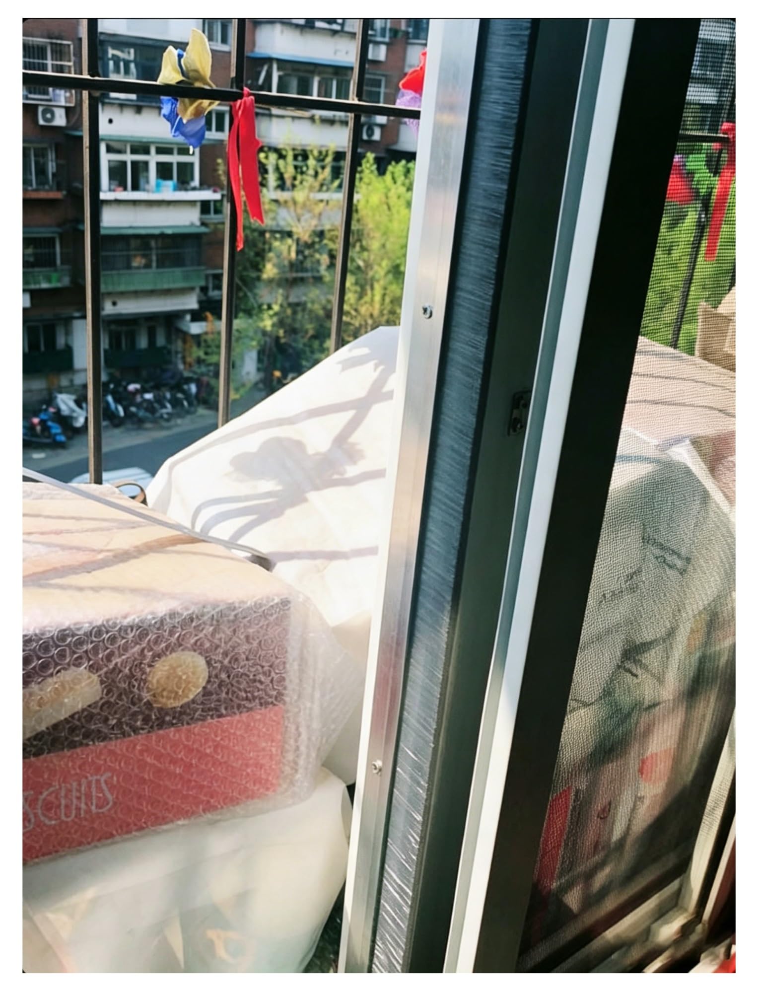 Generisch Türbürstendichtung, Aluminium-Türdichtung mit Bürste, 100 cm Schwarze PP-Dichtungsleiste für den Türspalt unten, F-Typ (70 mm) – Effektiver Zugluftstopper und Schalldämmung