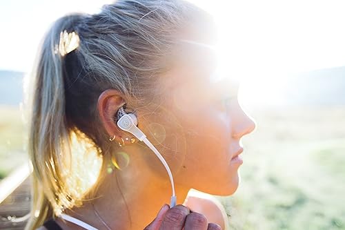 Miniatura 7 de Outdoor Tech OT5300 Orcas 2.0 Auriculares inalámbricos ultraligeros Bluetooth con auriculares de espuma Comply (blanco)