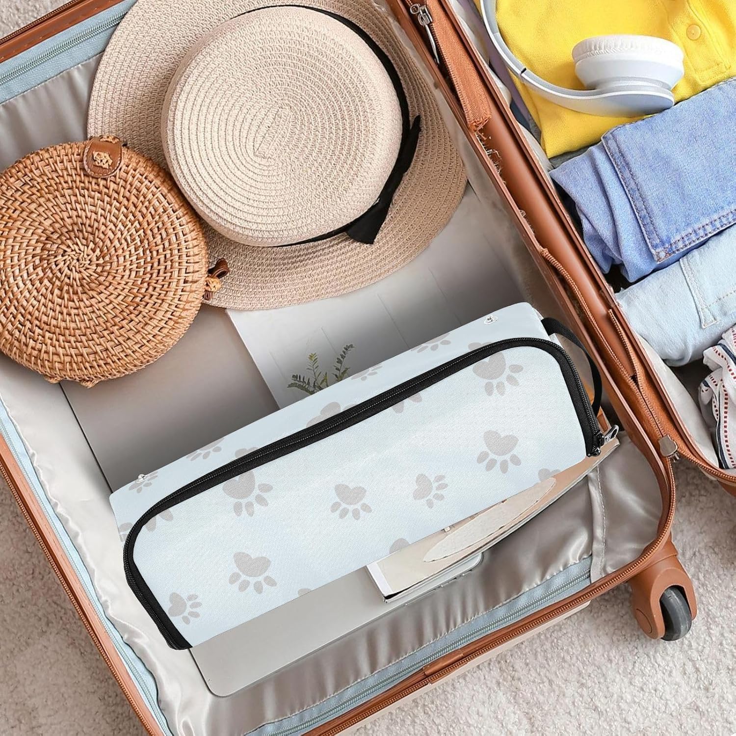 Hair Tools Travel Bag with Heat Resistant Mat 2-in-1 Hot Tools Travel Bag Organizer Flat Curling Iron Travel Case for Straightener Paw Print Blue