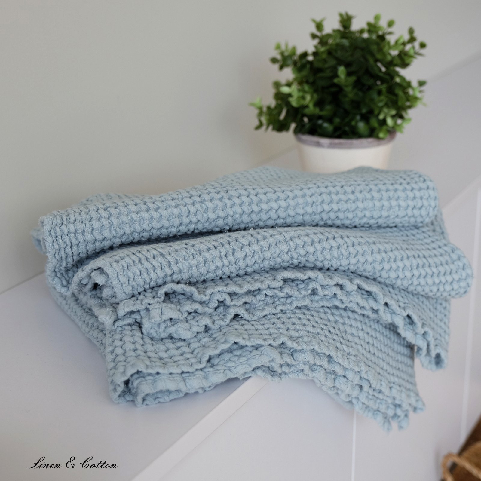 Linen & Cotton Drap Serviette de Bain Gaufré Haute Qualité Ezra -60% Lin, 40% Coton, Bleu Clair (80 x 100 cm) Serviette d'Invité Essuie Mains Serviettes de Toilette Douche Pour Femme Homme Enfant Bébé