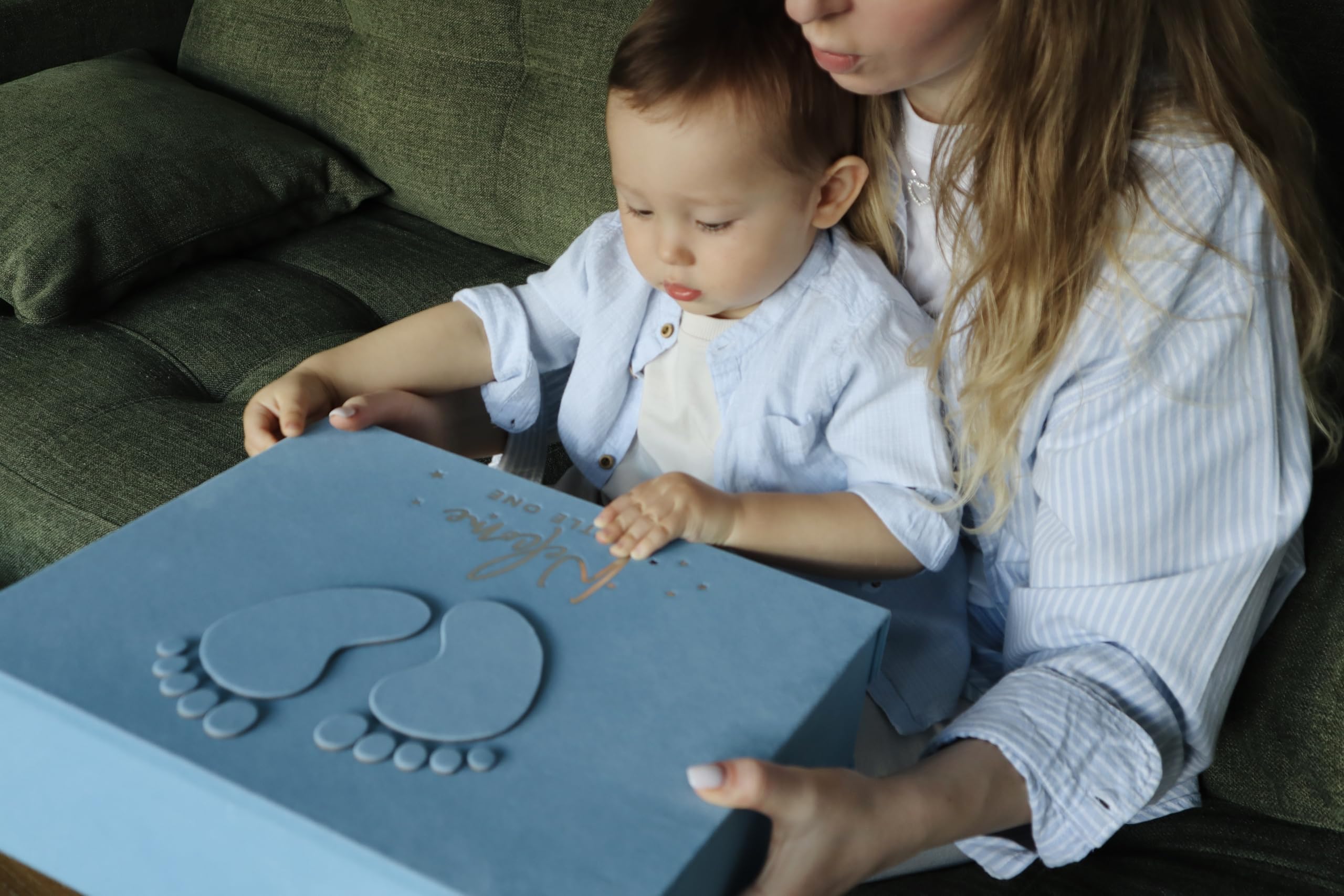 Baby Scrapbook und Fotoalbum mit Erinnerungsbox, Hand & Fußabdruck Kit, Baby erstes Jahr Journal, Fotoalbum für Neugeborene 0-12 Monate (Teddy Bear Boy, Blau)