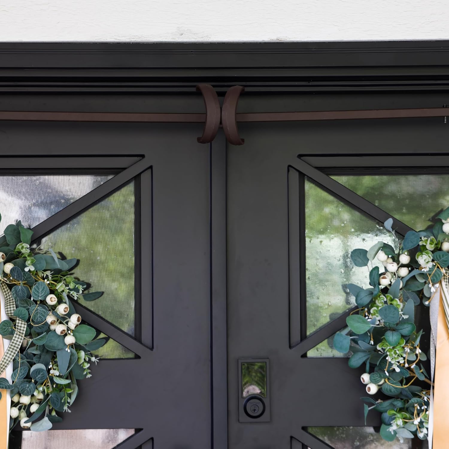 VILLAGE LIGHTING COMPANY [Front Door Garland Hanger] - Adjustable to Different Door Widths | Heavy-Duty Cast Iron | Decorative Christmas Decor | No Nails, Screws, or Damage