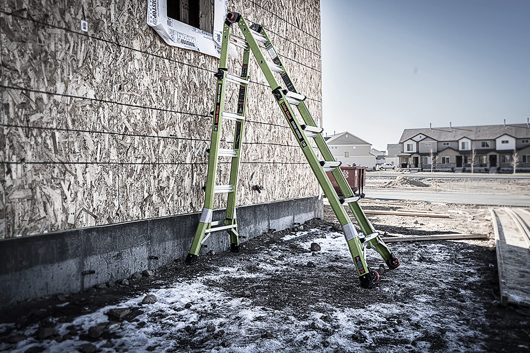 Little Giant Ladder Systems Dark Horse 2.0, M22, 6,7 m, drabina wielopozycyjna, włókno szklane, typ 1A, waga 136 kg, (16122-001)