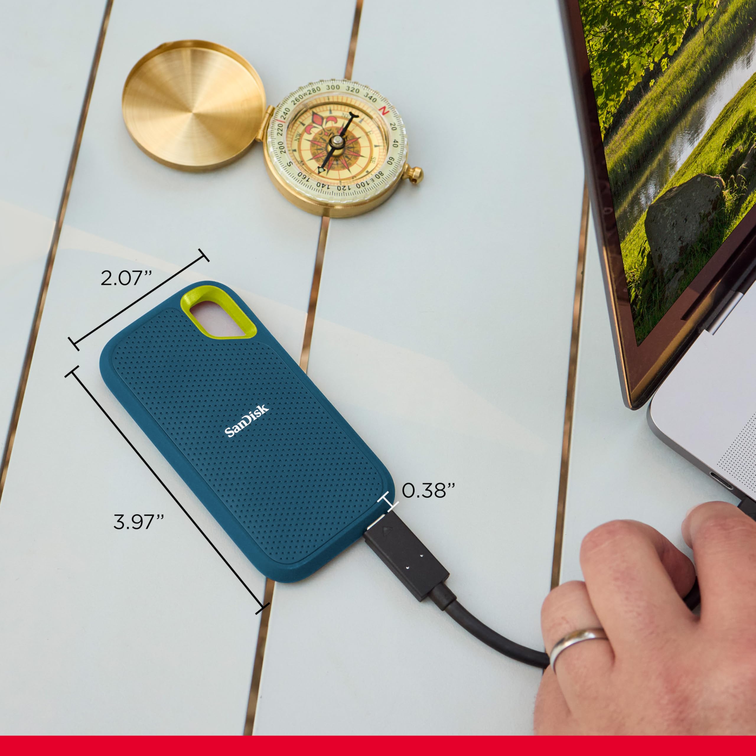 Amazon | SanDisk Extreme Portable SSD 8TB (最大1050MB/秒の読み込み