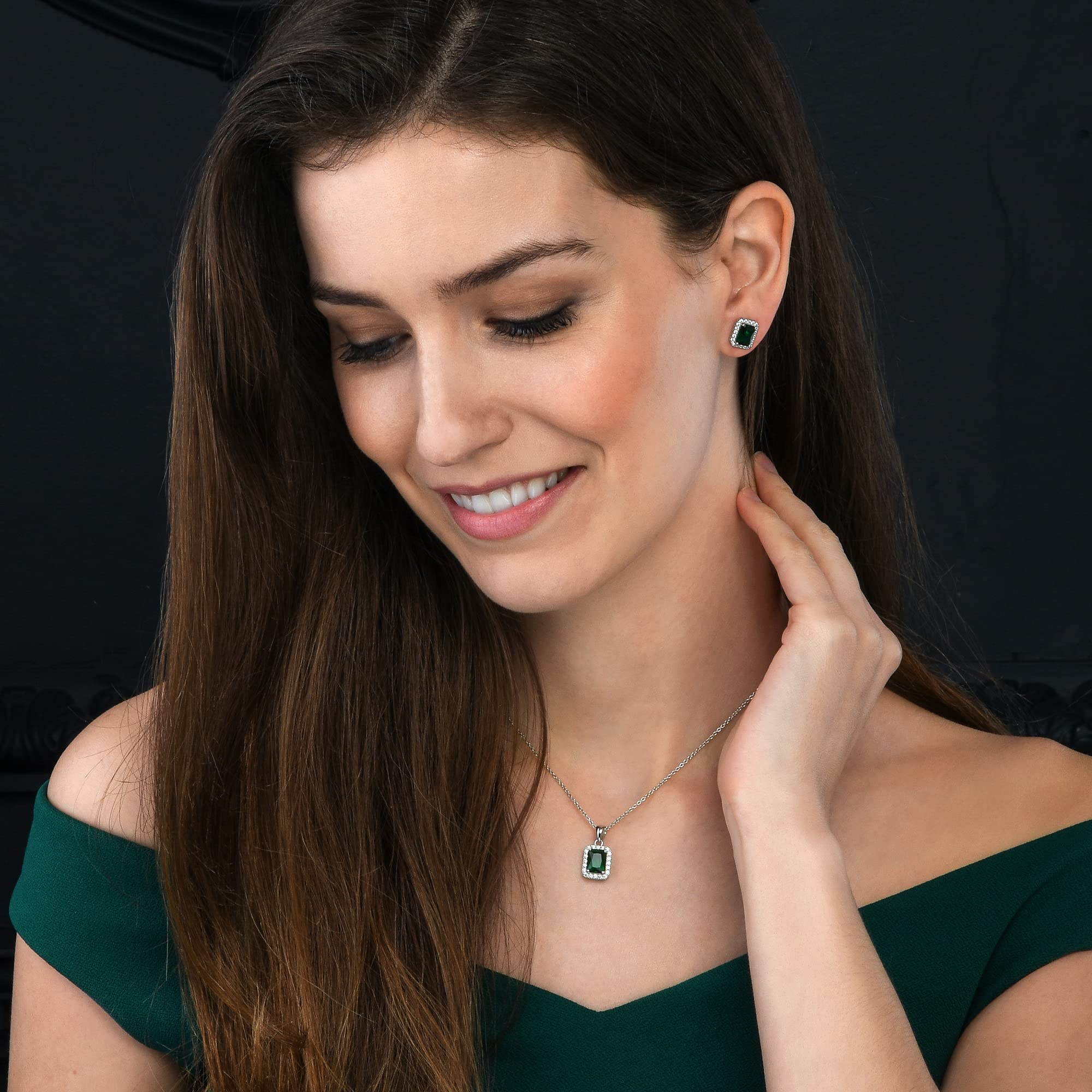Diamond Treats Collana Donna in Argento Sterling 925 con Zirconi Taglio Smeraldo Bianchi, Verdi, Blu o Rossi, Elegante Collana Rettangolare in Argento con Confezione Regalo