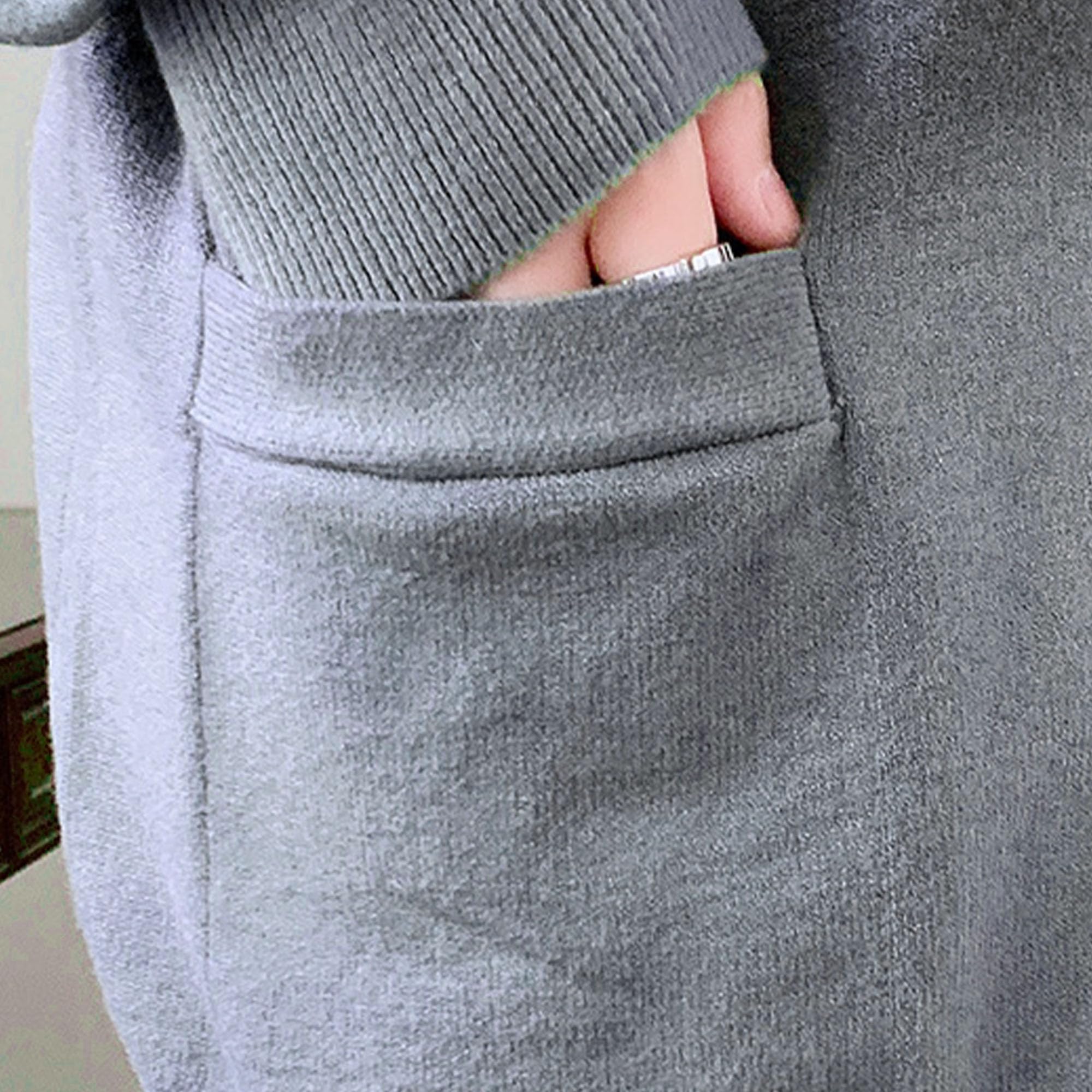 Męski dopasowany gradientowy sweter z dekoltem w serek dzianinowy kardigan