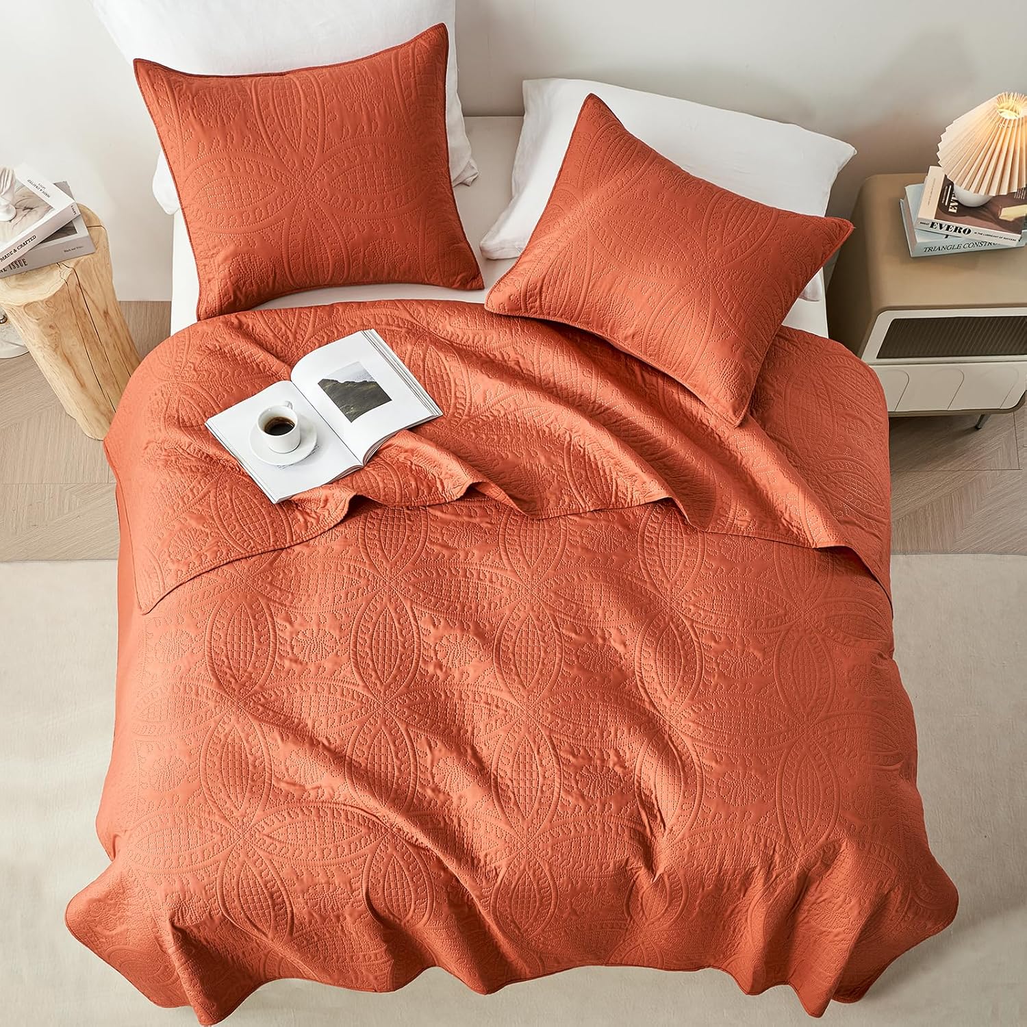 akkialla Queen Quilt Bedding Set,Burnt Orange Ultrasonic Full/Queen Quilt Set,Lightweight Soft Bedspread Coverlet,Modern Style Coin Pattern Bed Cover for All Seasons,3 Piece(1 Quilt,2 Pillow Shams) - Image 3