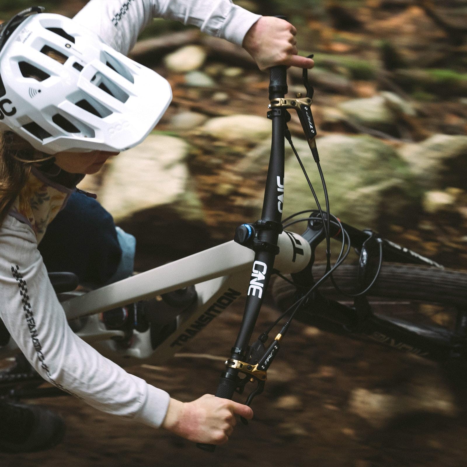 Amazon.com : OneUp V2 Carbon Handlebar, 800mm Width, 50mm Rise