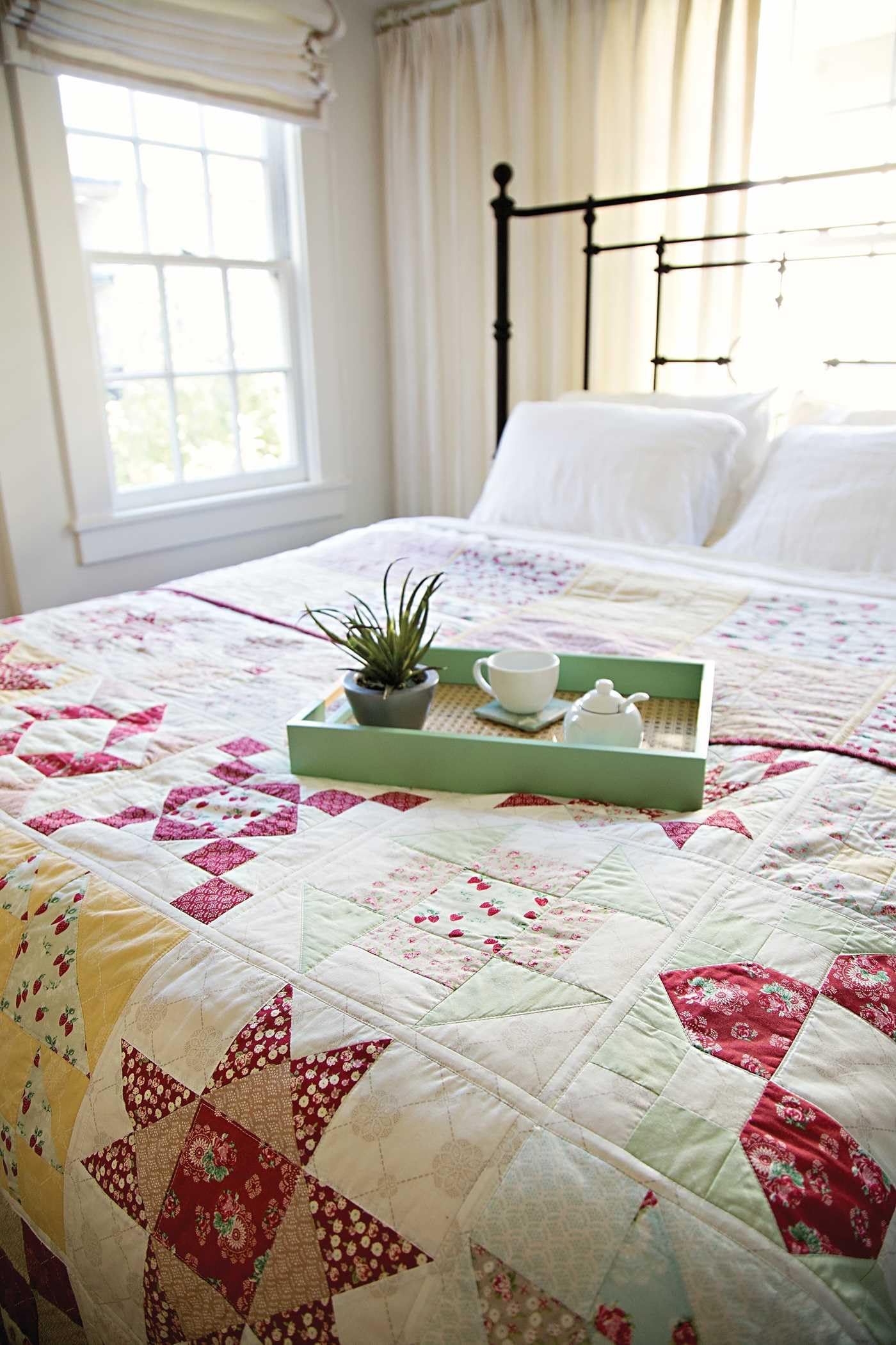 Quilt As-You-Go Made Vintage: 51 Blocks, 9 Projects, 3 Joining Methods