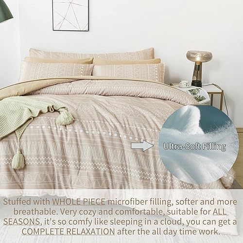 Miniatura 4 de RYNGHIPY Juego de edredón beige tamaño King, juego de ropa de cama color crema, ligero, suave, geométrico, bohemio, cama en una bolsa para todas las