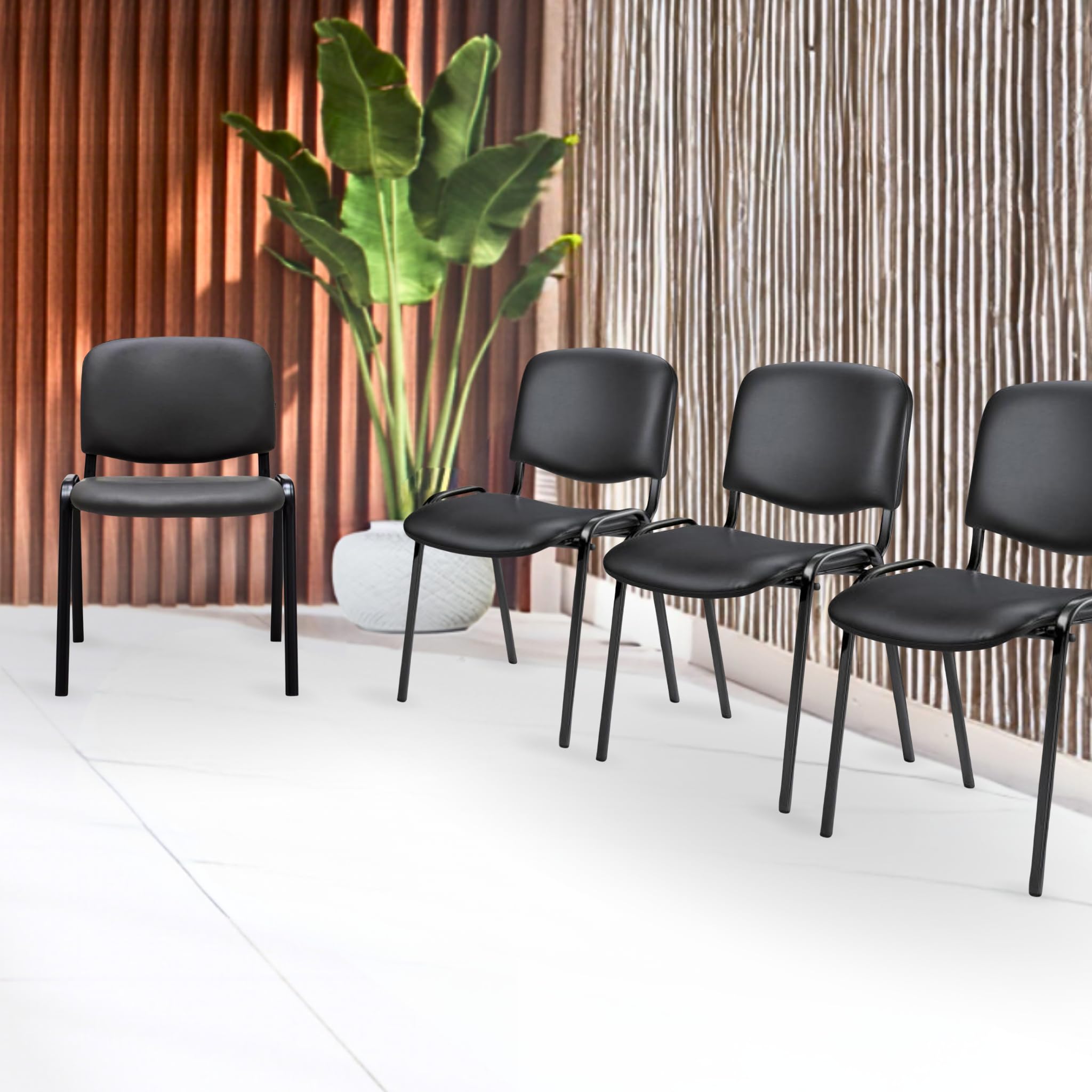 Topsit Lot de 4 Chaises Visiteur, chaises de conférence Structure en métal, rembourées et avec revêtement en Similicuir, Chaise empilable, pour la Maison, Le Bureau, la réception, Les Pauses.