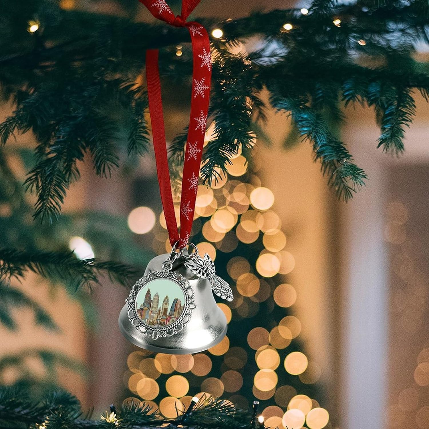 Austin Texas Bell Ornament Red Ribbon for Christmas Tree Holiday Decoration Personality Believe Bell Ornaments Sleigh Bells for Winter New Year Party Supplies