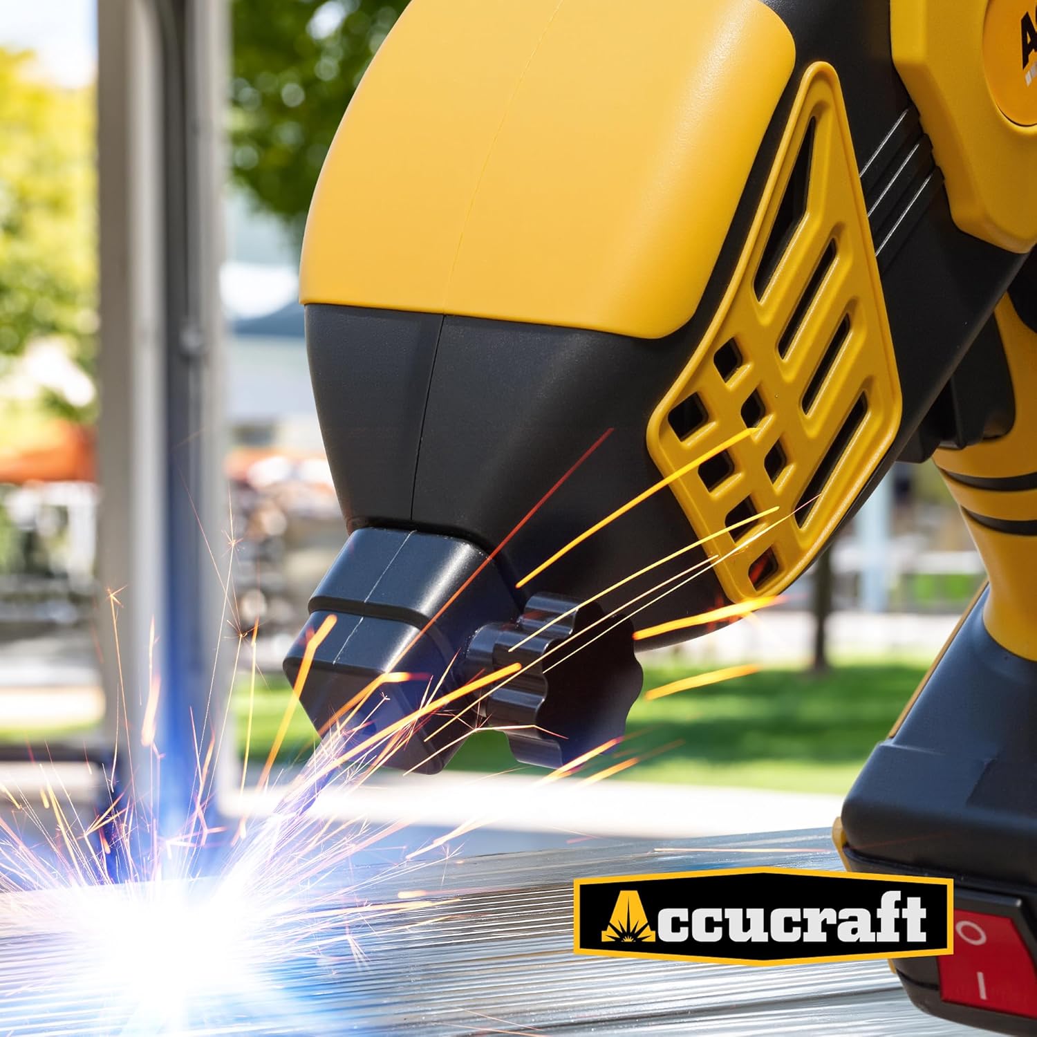 Portable Welding Machine, 110V Portable Welder Handheld with Auto Darkening Welding Goggles, ARC Welder Gun with IGBT Inverter 5 Variable Current Adjustment, Suitable for 1/16"-1/8" Welding Rods