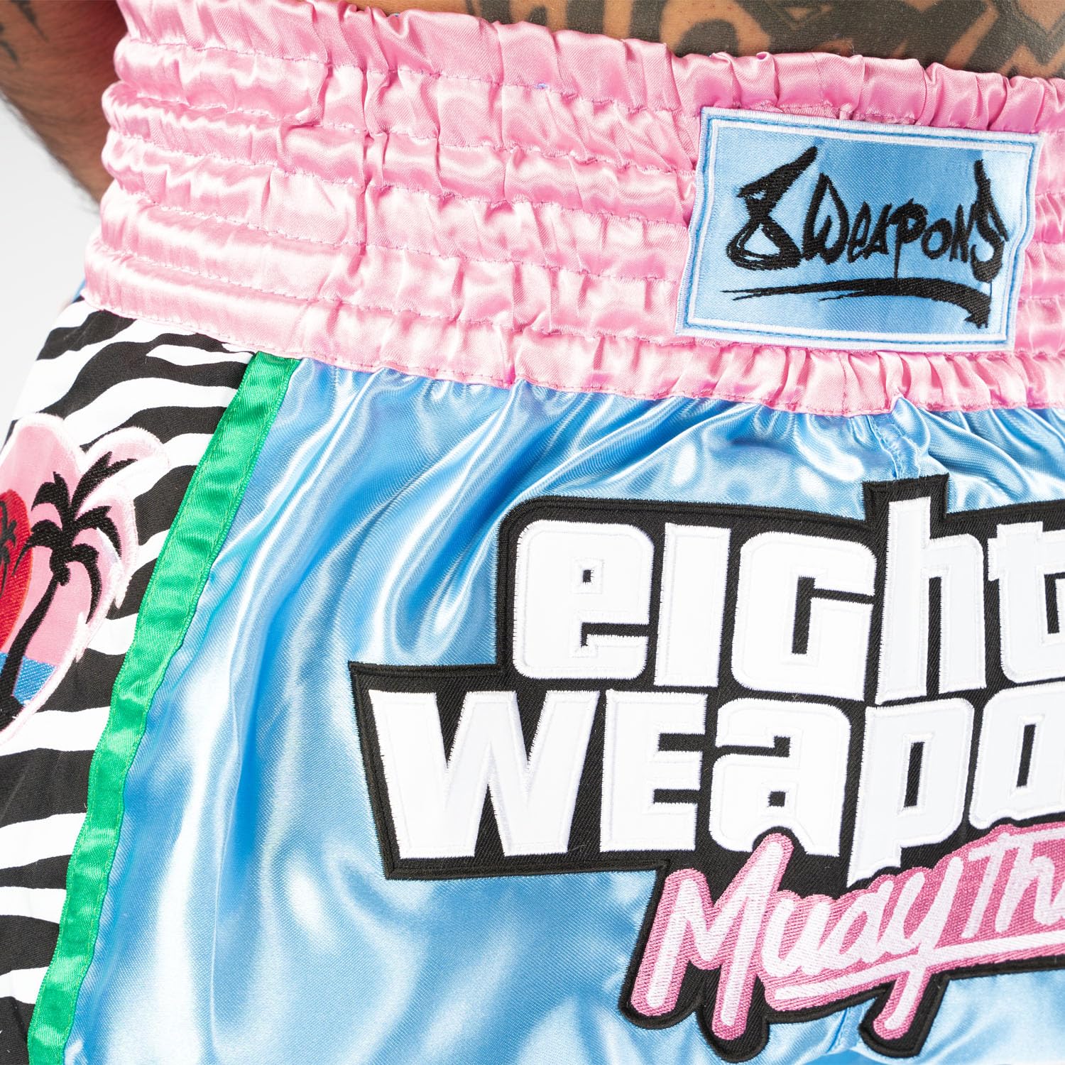 Produktbild von 8 WEAPONS Muay Thai Shorts Yummy Green Kickboxing