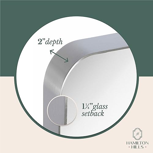 Miniatura 3 de Hamilton Hills - Espejo de pared de metal cepillado contemporáneo  Panel de cristal negro enmarcado con esquina redondeada y diseño profundo