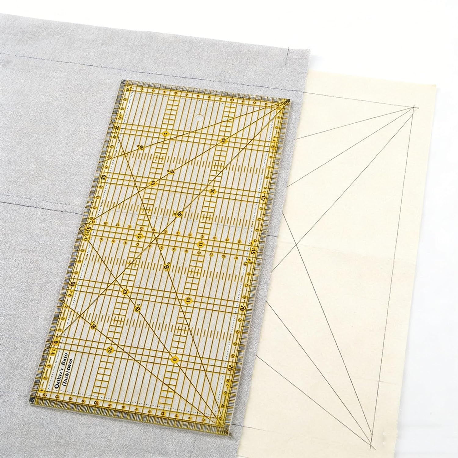Quilting Ruler 15 cm x 30 cm, Multi-Purpose Patchwork Ruler with Double Coloured Grid Lines for Sewing & Crafts