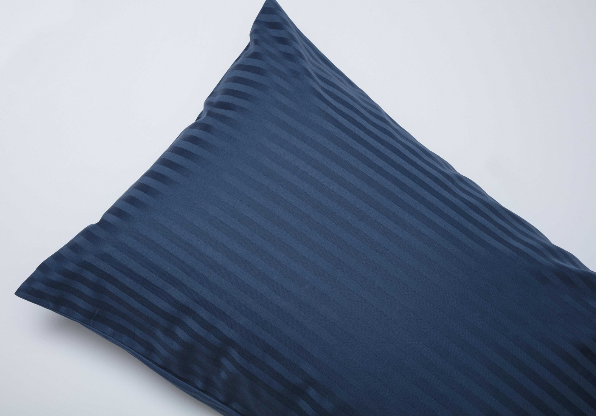 Belledorm Hotel Suite Satin Stripe - 4 PACK Housewife Pillowcases - 540 Thread Count (Navy)